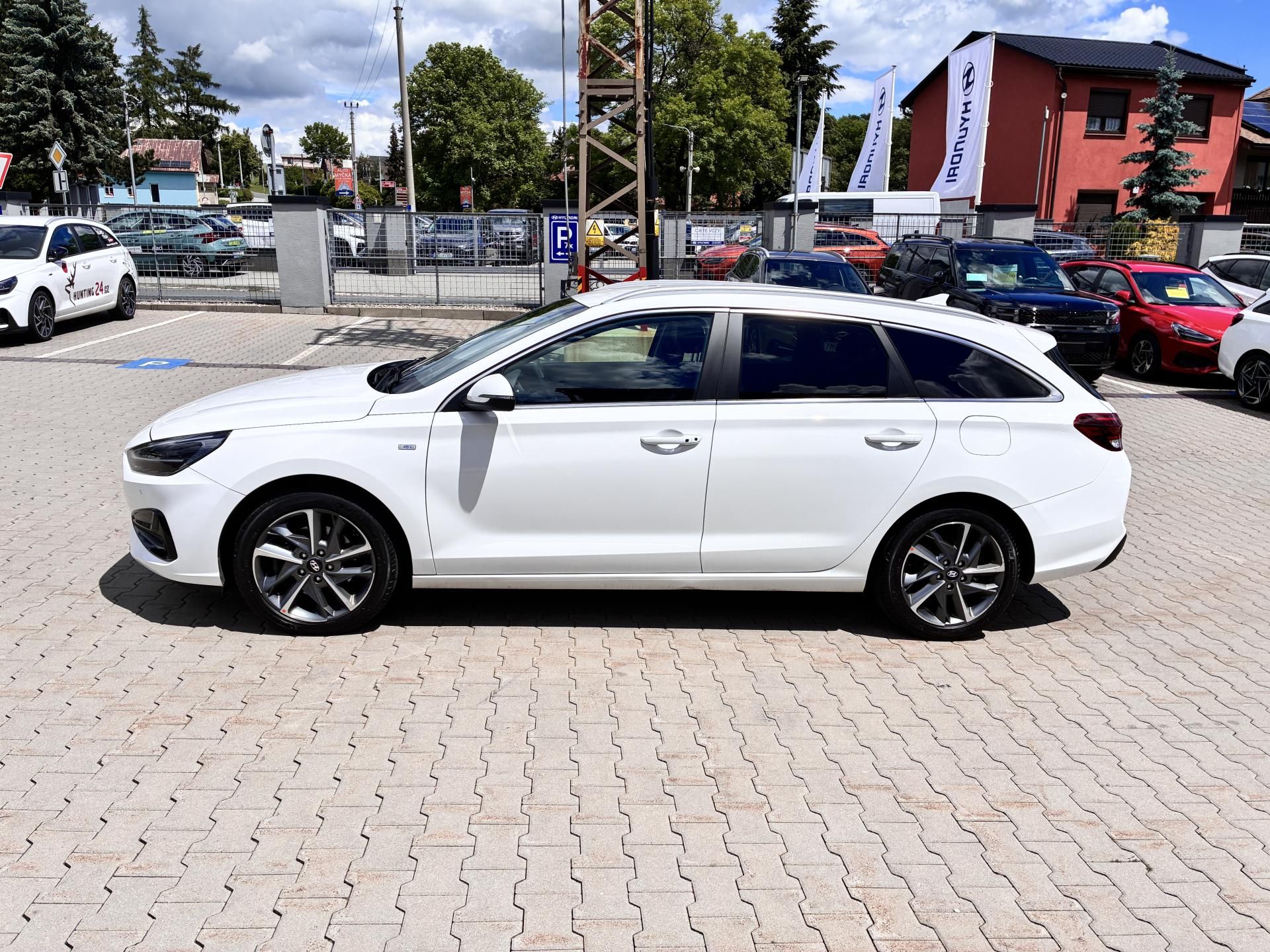Hyundai i30, WG 1.5T-GDi 118kW DCT STYLE - fotka 4