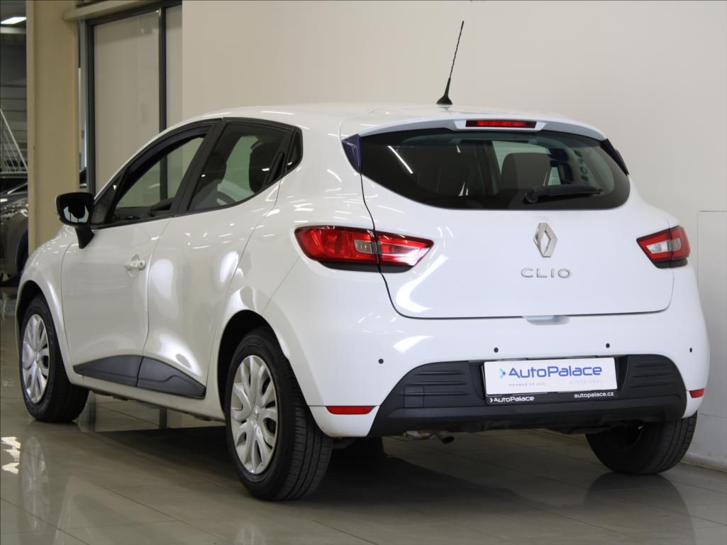Renault Clio, 1,2 i 54kW 2.maj.ČR 69tkm. - fotka 3