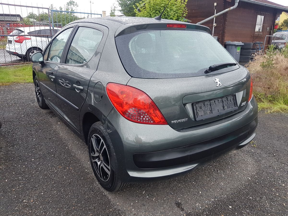 Peugeot 207, 1.4i 54KW KLIMA HEZKÝ - fotka 4