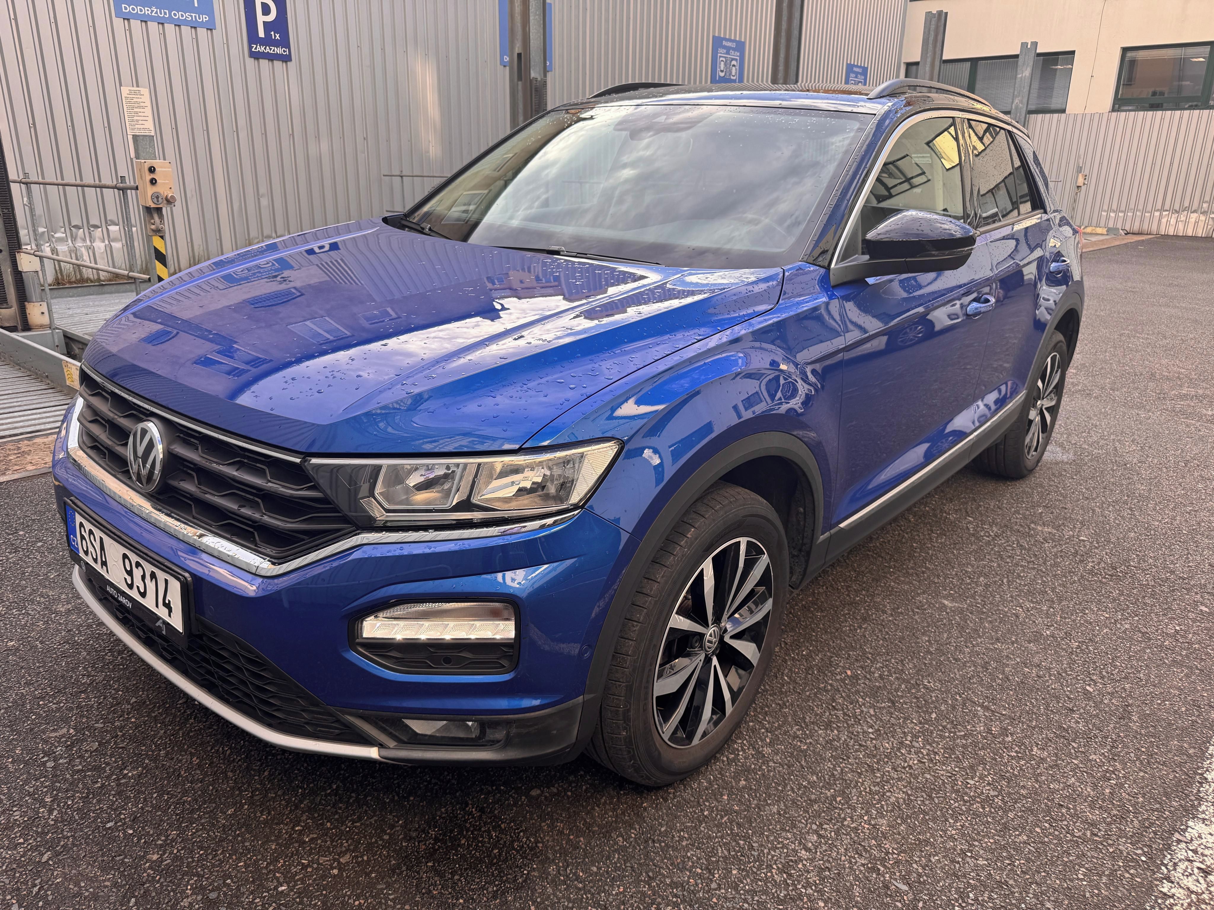 Volkswagen T-Roc, 1,5 TSI - servisováno