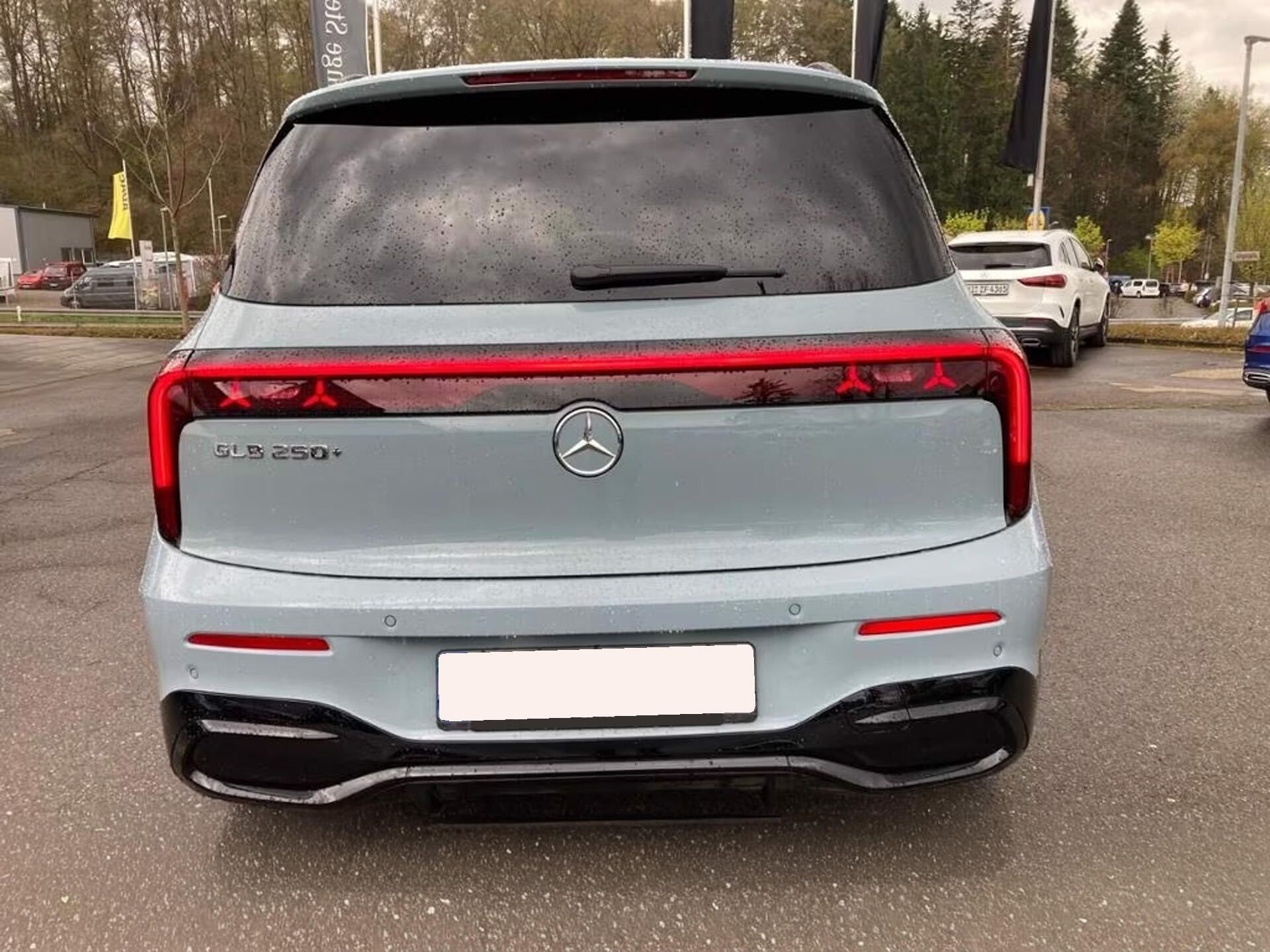 Mercedes-Benz GLB, 250+ AMG Pano 360 Tažné ACC - fotka 4