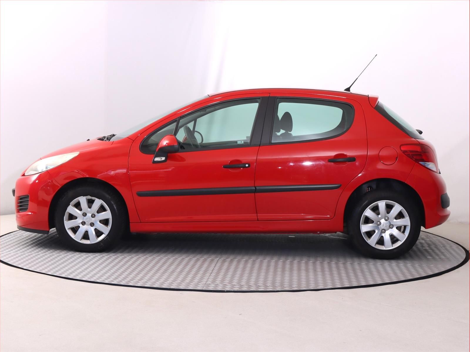 Peugeot 207, 1.4, Serv.kniha, v provozu - fotka 3