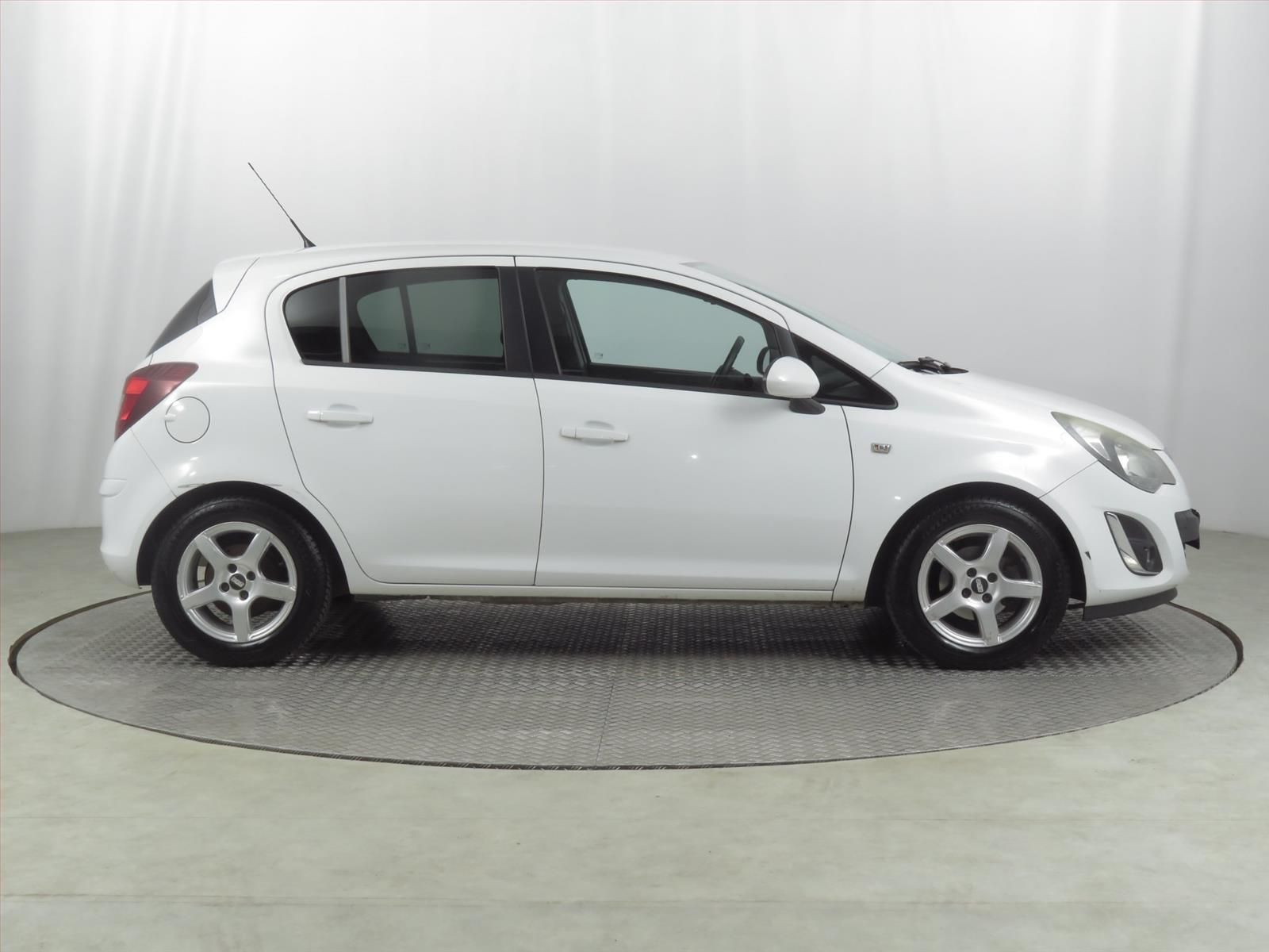 Opel Corsa, 1.2, Automat - fotka 6