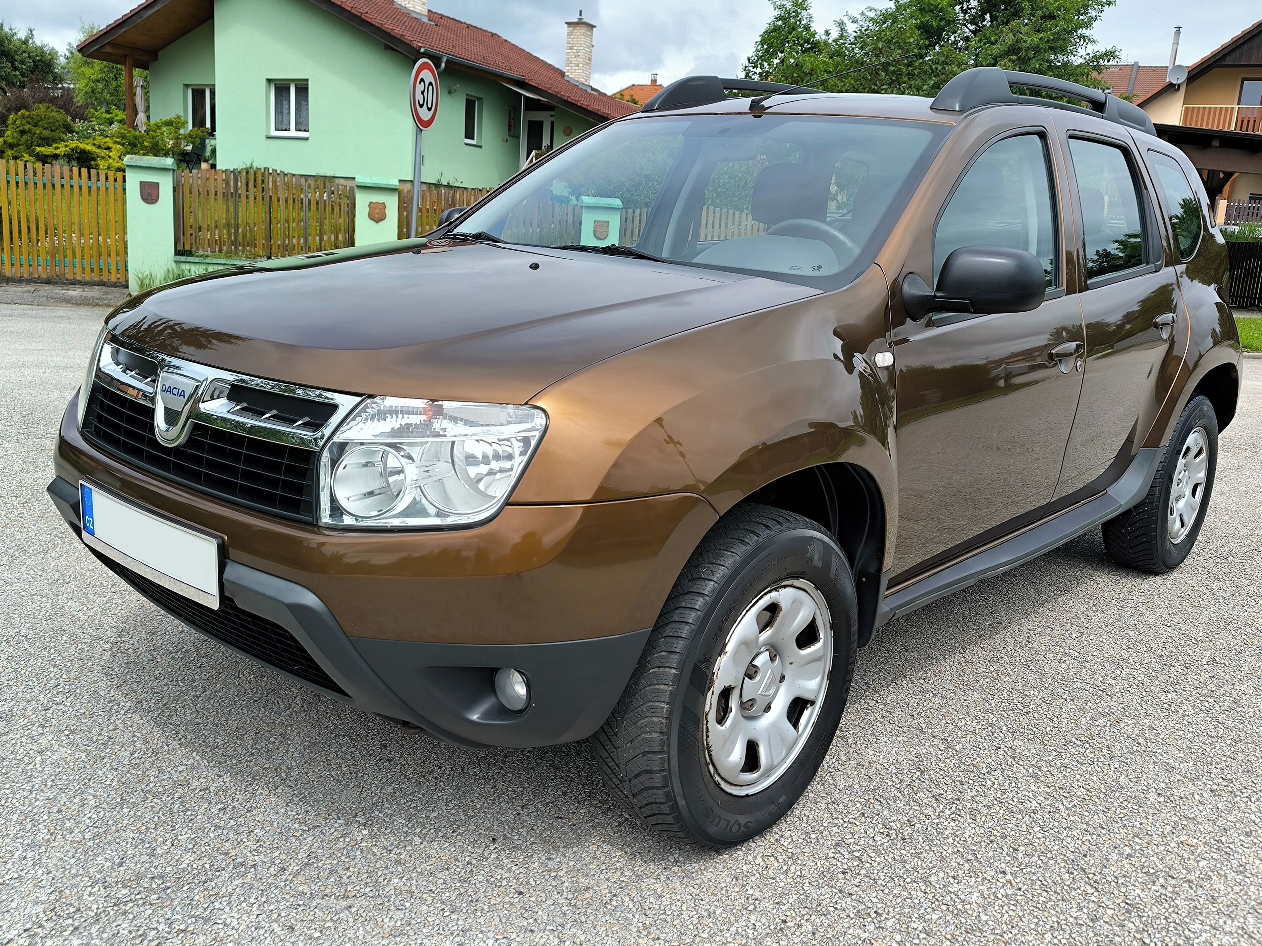 Dacia Duster, 1.5 DCI 79kw - 1.MAJITEL - fotka 2