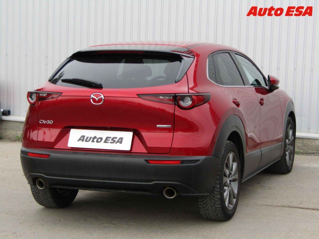 Mazda CX-30, 2.0 Skyactiv - fotka 4