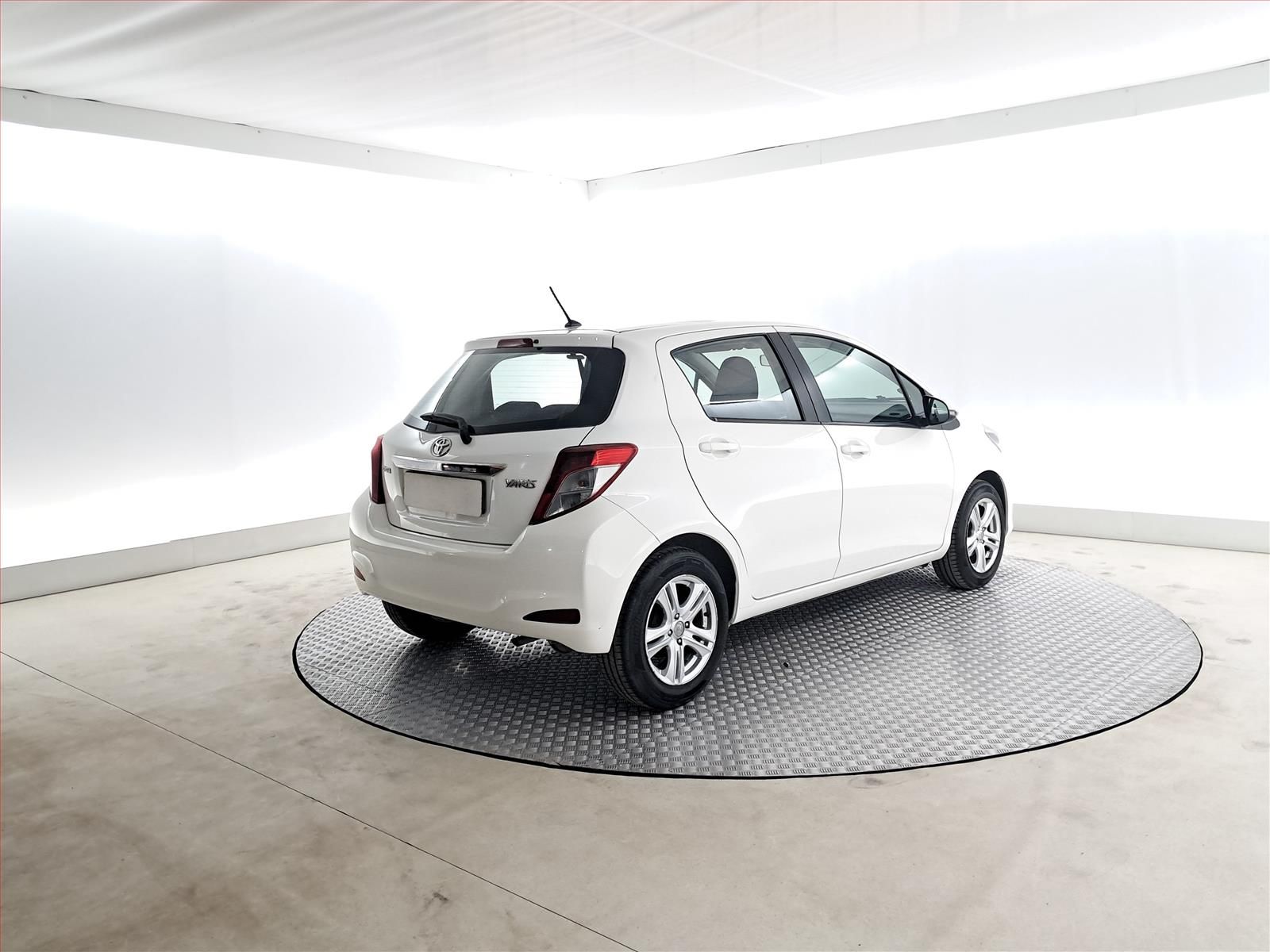 Toyota Yaris, 1.0 VVT-i, Klima, El. okna - fotka 5