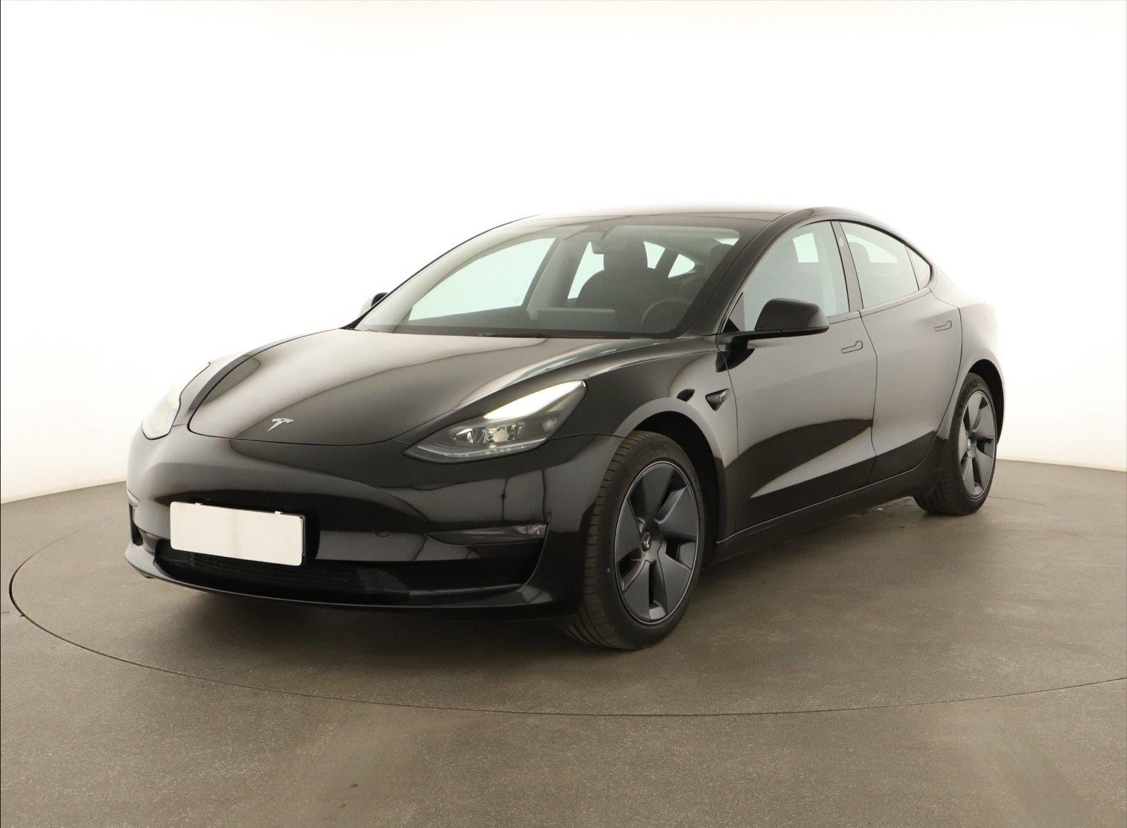 Tesla Model 3, Long Range 4WD 79kWh, SoH 95% - fotka 2