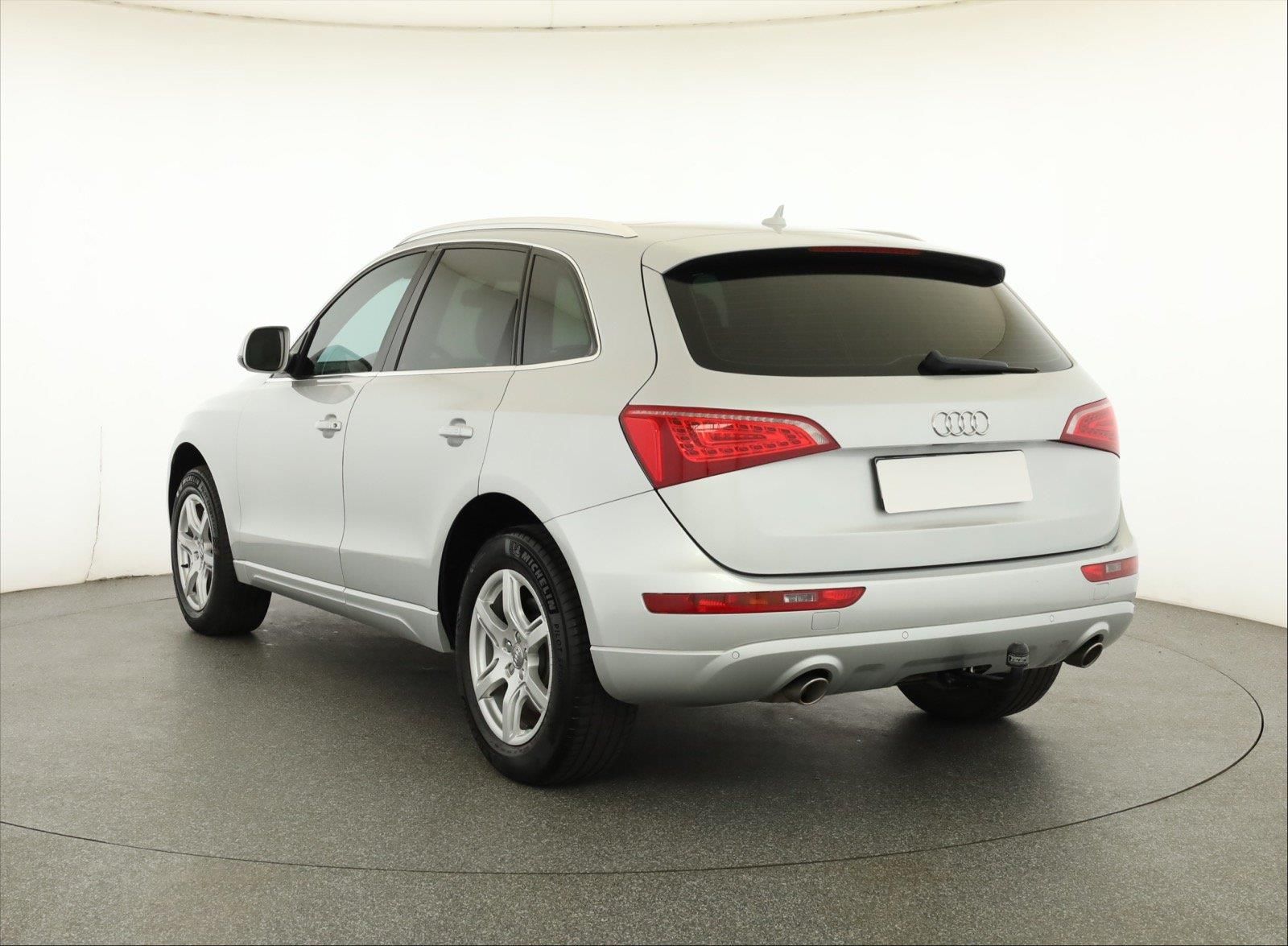 Audi Q5, 3.0 TDI, 4X4, Automat - fotka 4