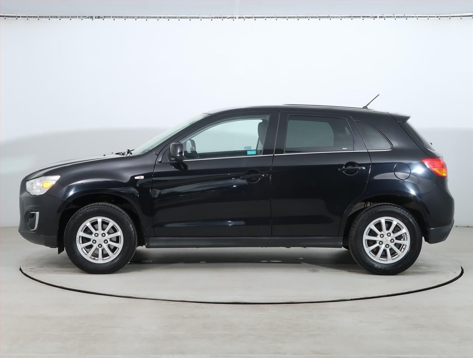 Mitsubishi ASX, 1.6 MIVEC, Inform, Navi - fotka 3