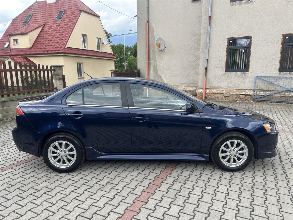 Mitsubishi Lancer, 1,6 1.majitel - fotka 2