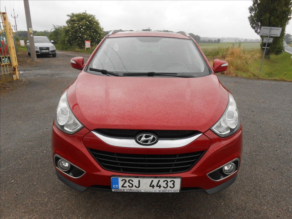Hyundai ix35, 2,0 100 kW CZ Serviska 4 x 4 - fotka 4