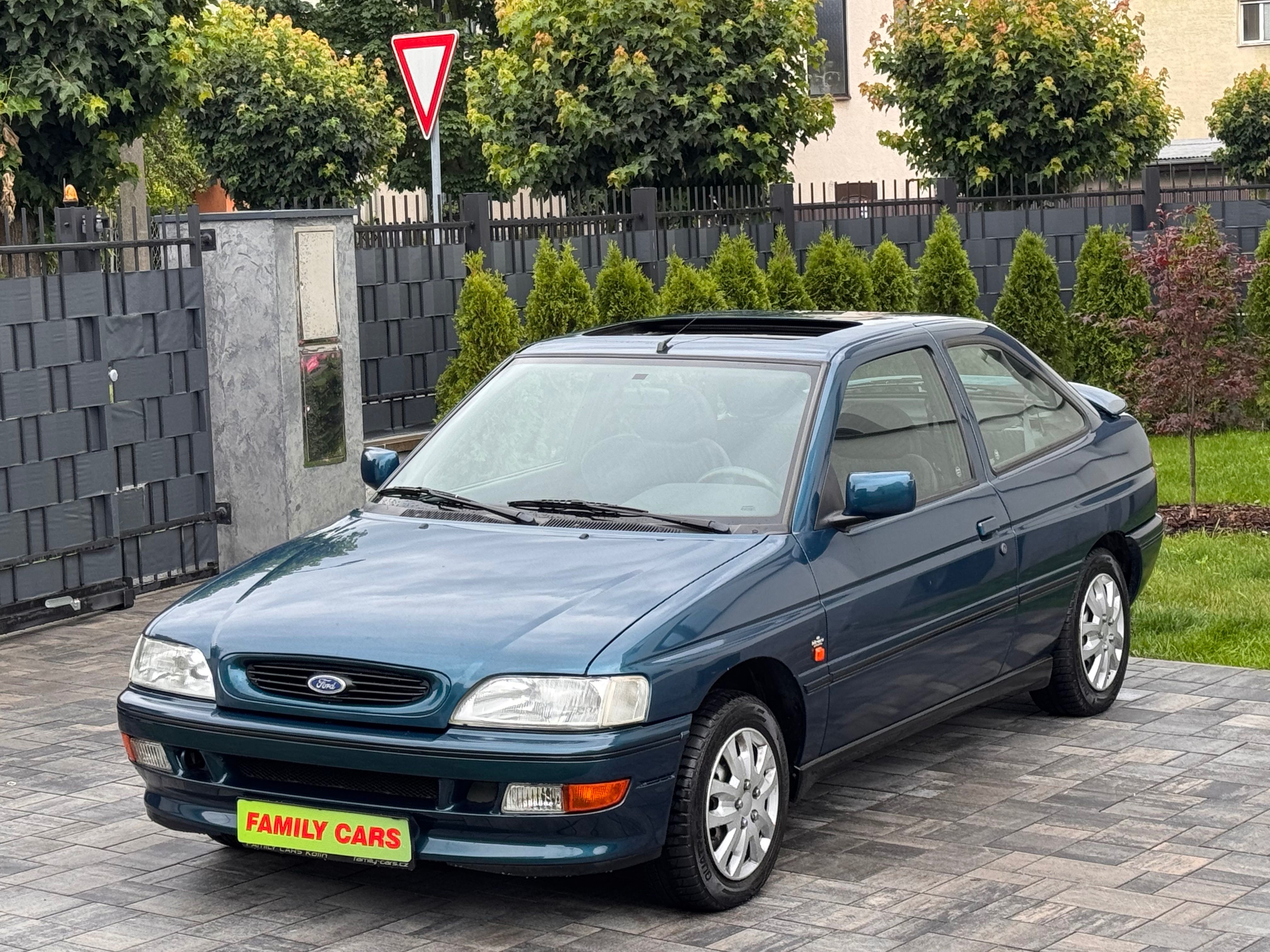 Ford Escort, 1.8,XR3i,1.MAJITEL,ŠÍBR - fotka 3