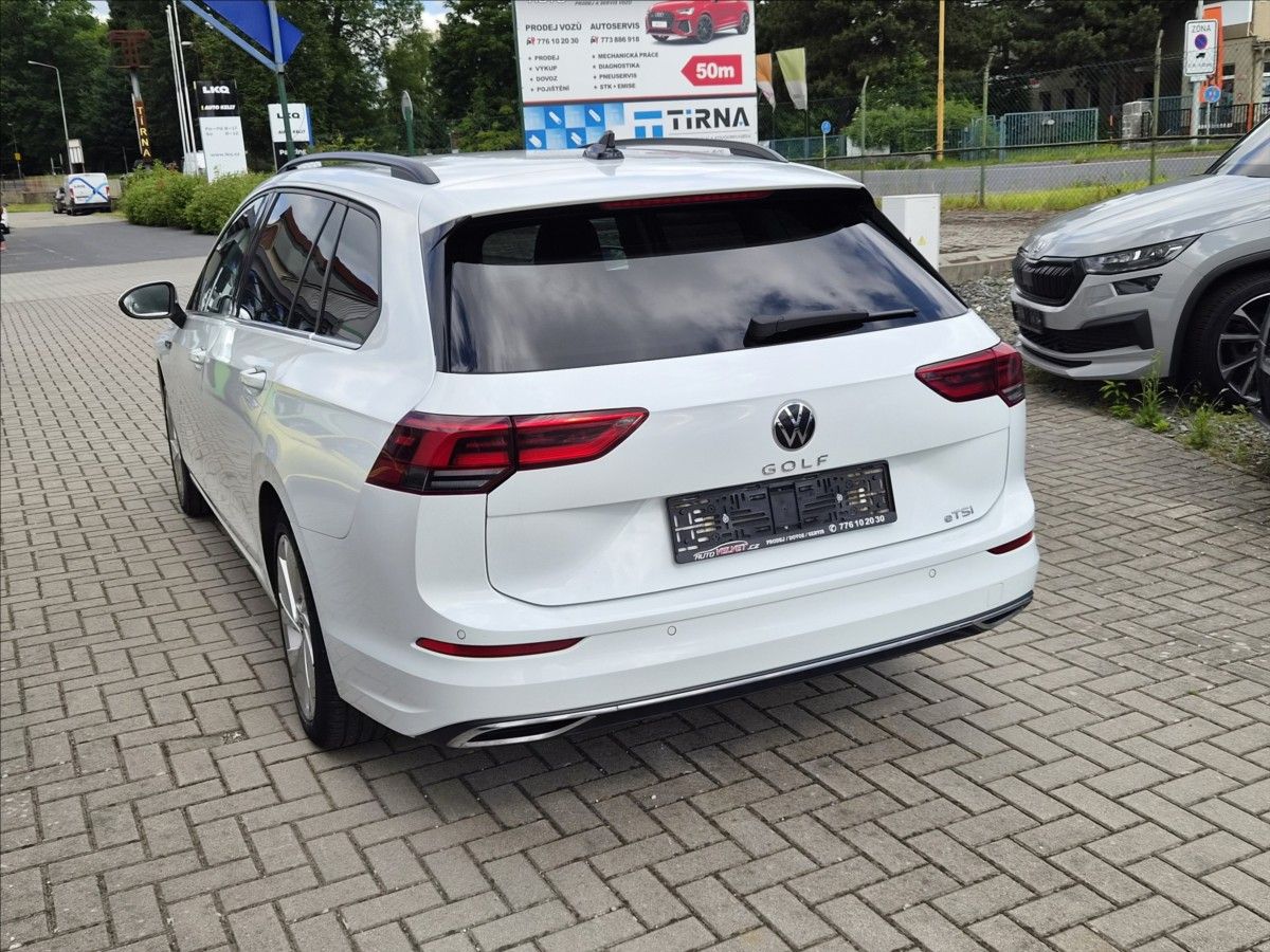 Volkswagen Golf, 1,5 TSi DSG STYLE *FullLED*NAV - fotka 2