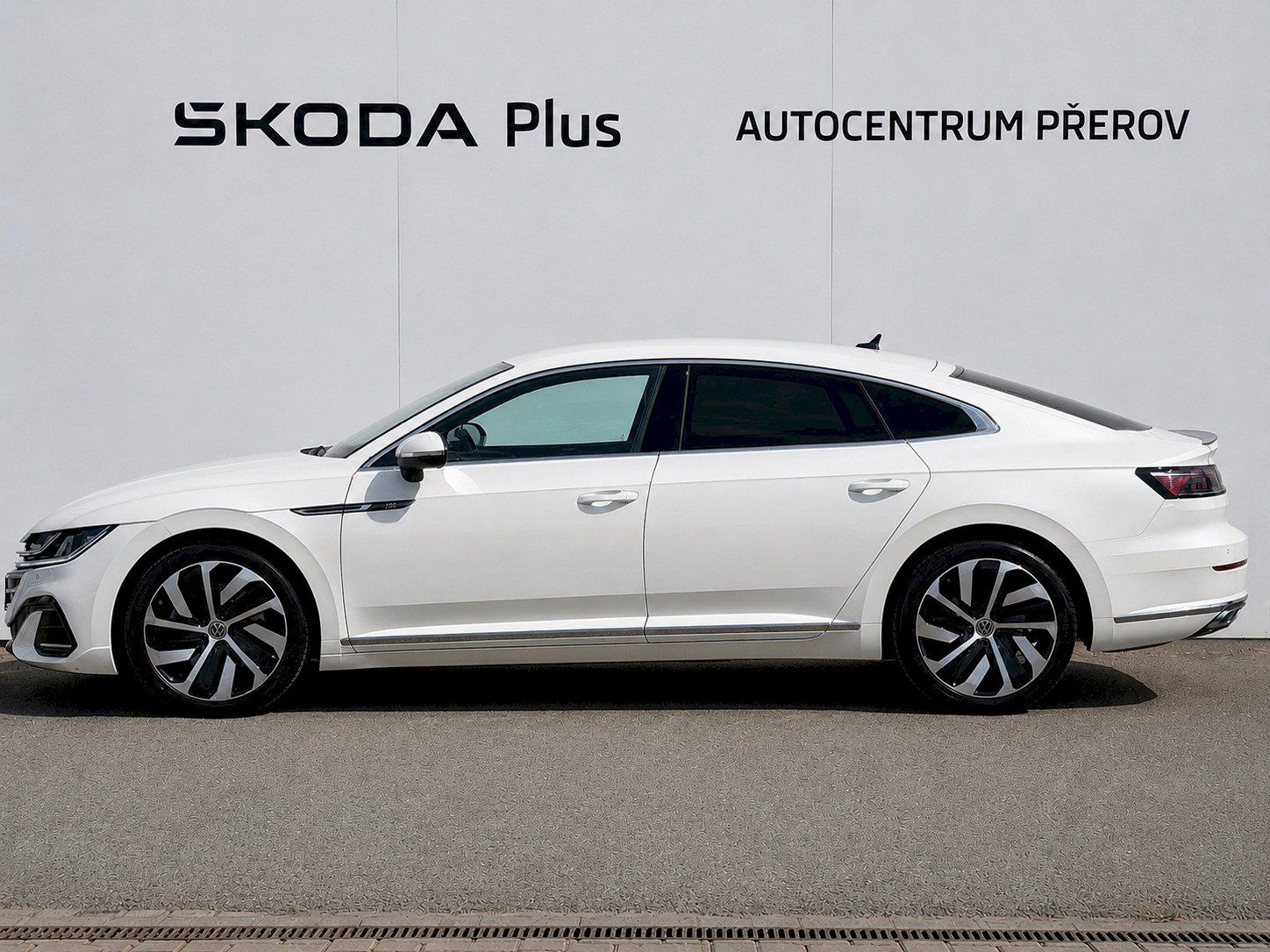 Volkswagen Arteon, 2.0 TSI 206kW 4x4 R-LINE - fotka 3
