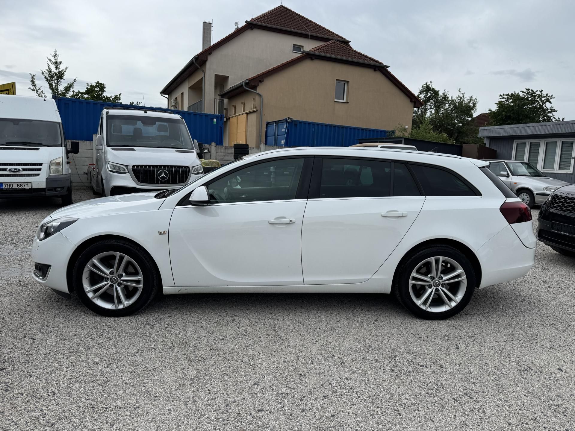 Opel Insignia, 2.0CDTI 120KwAT Virtual cocpit - fotka 4