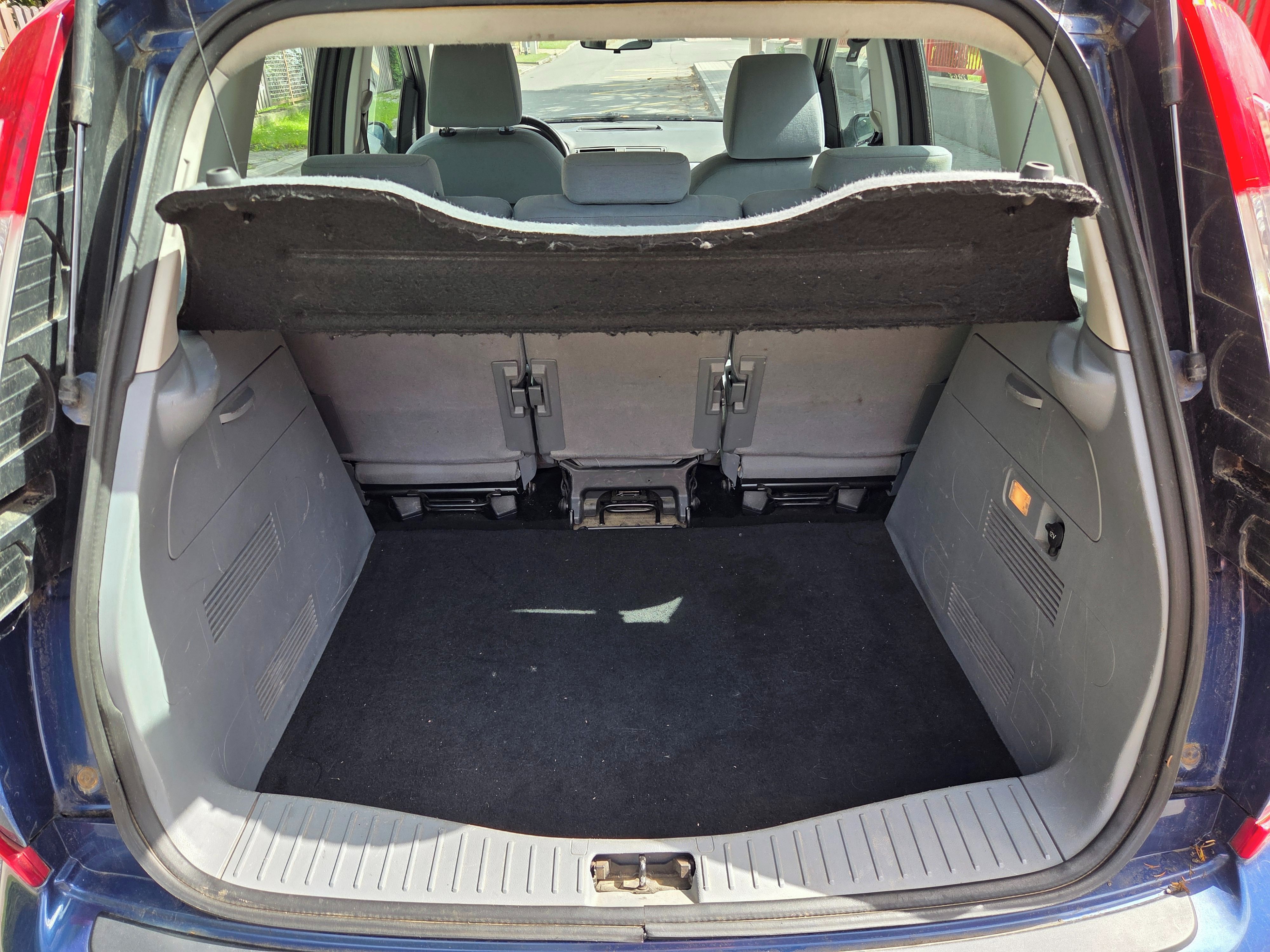 Ford C-MAX, Ford C-MAX 1.6 85kW, benzín - fotka 6