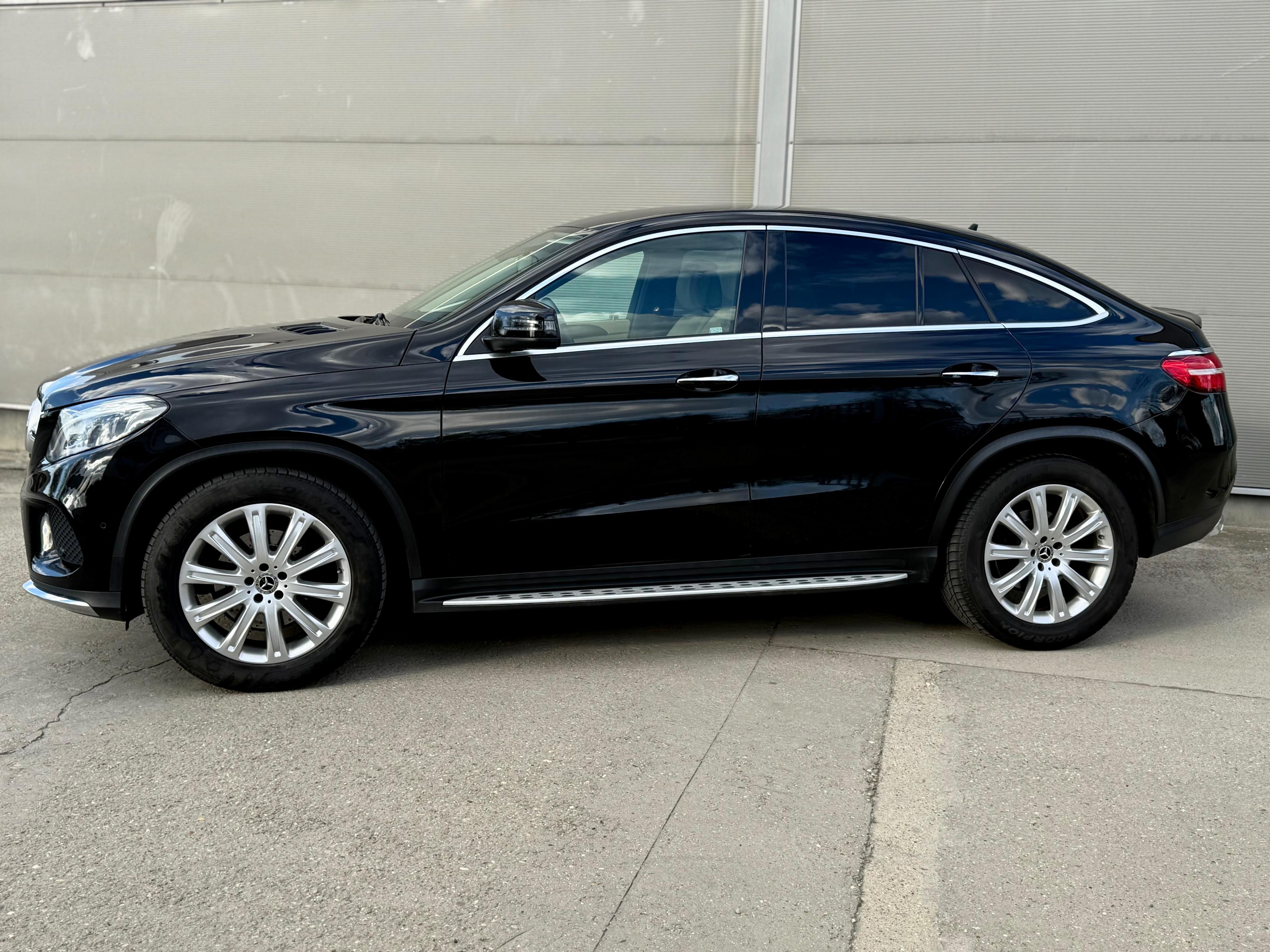 Mercedes-Benz GLE, 350d Coupé AMG line - fotka 2
