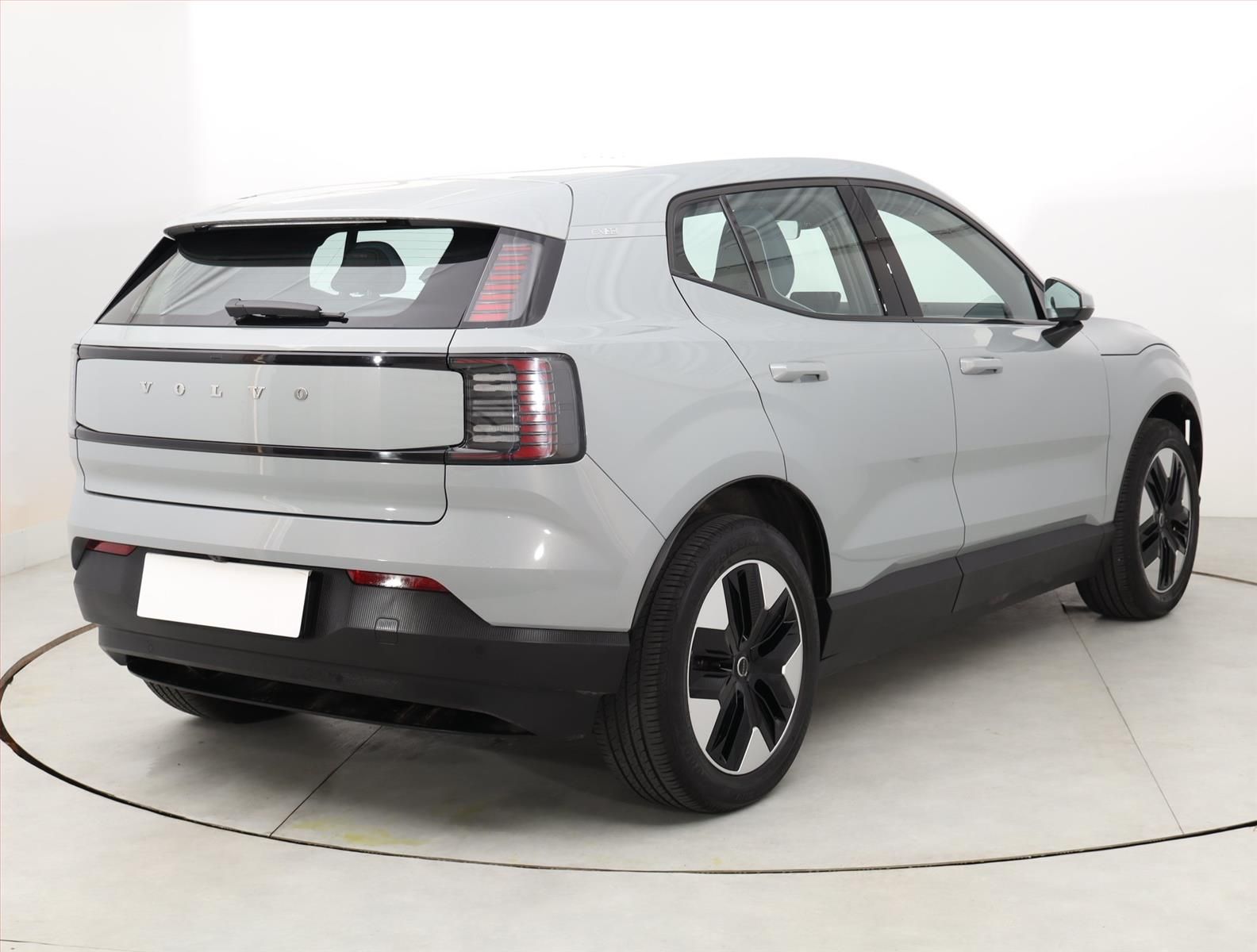 Volvo EX30, 51kWh Single Motor, Core - fotka 5