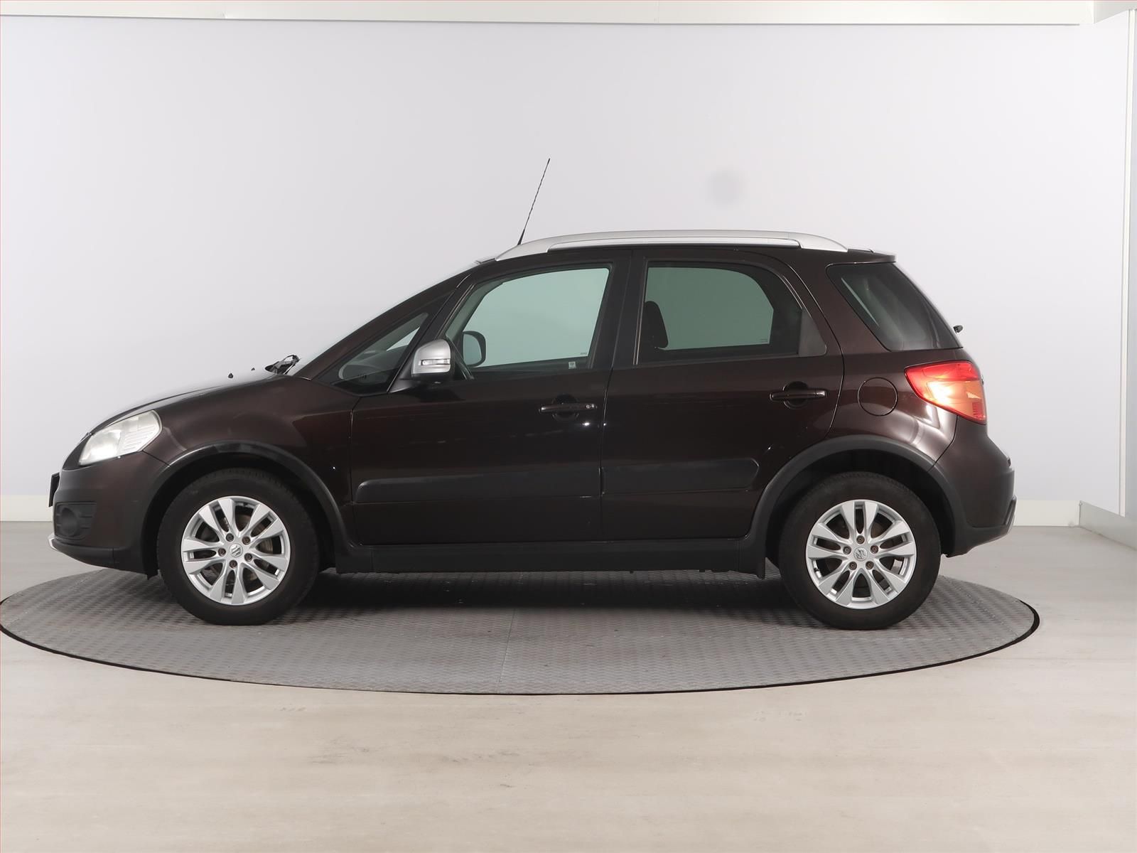 Suzuki SX4, 1.6 VVT, 4X4 - fotka 3