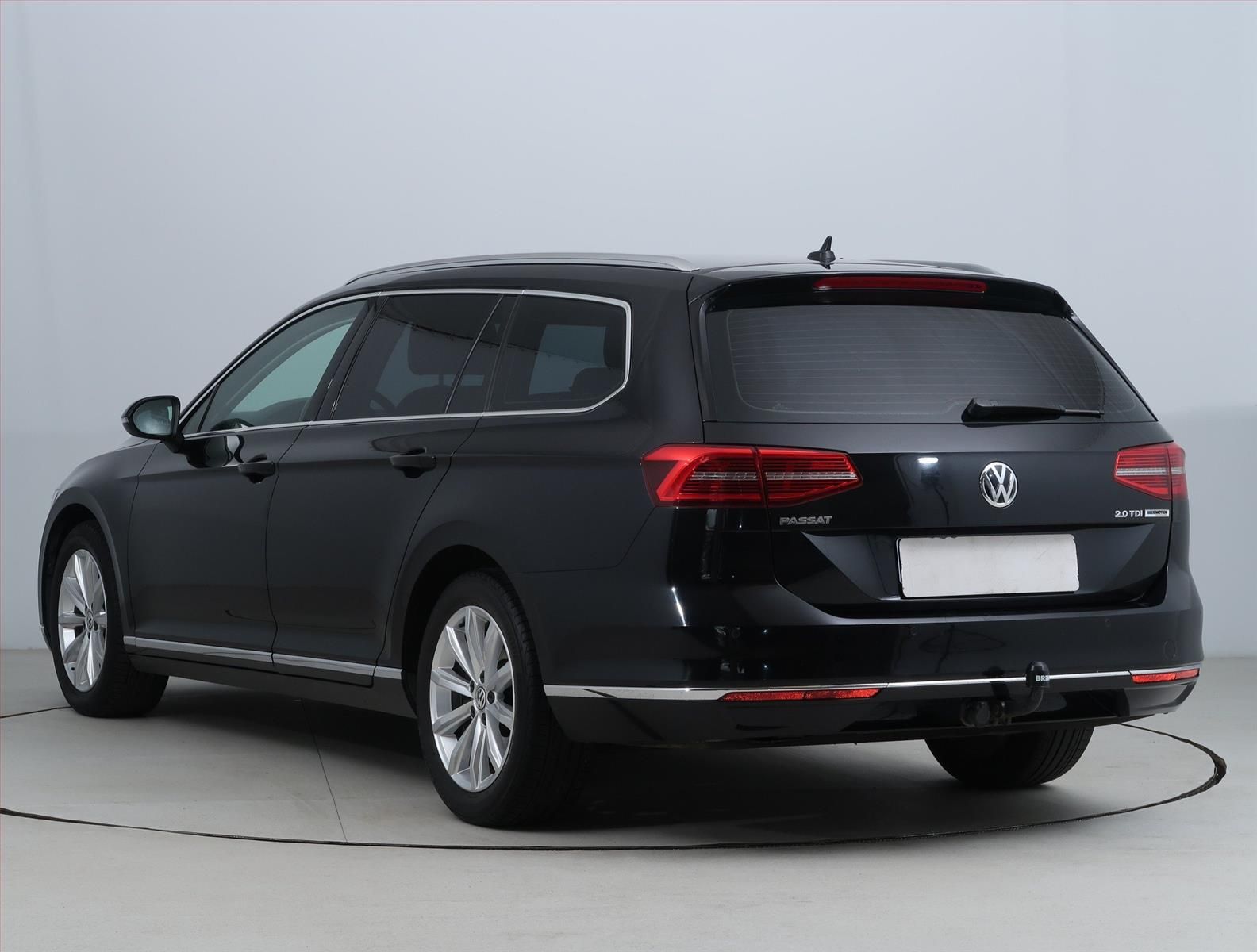 Volkswagen Passat, 2.0 TDI, Automat, Kůže - fotka 4