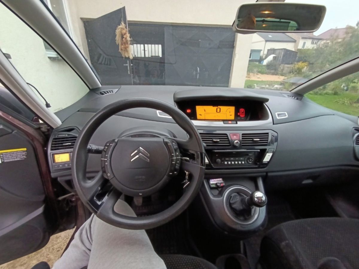 Citroën C4 Picasso, Citroen C4 Picasso 1.6 HDI - fotka 6