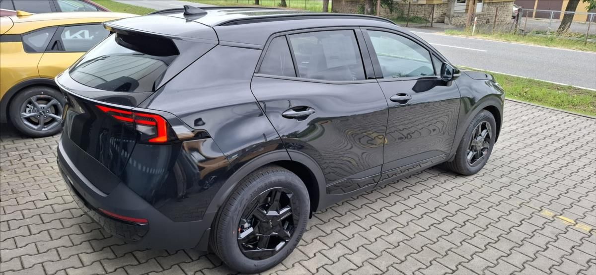 Kia Sportage, 1,6 T-GDi 7DCT BLACK EDITION - fotka 5