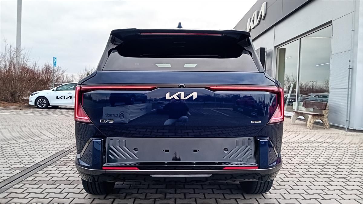 Kia EV5, GT-Line 160kW + 81kWh - fotka 5