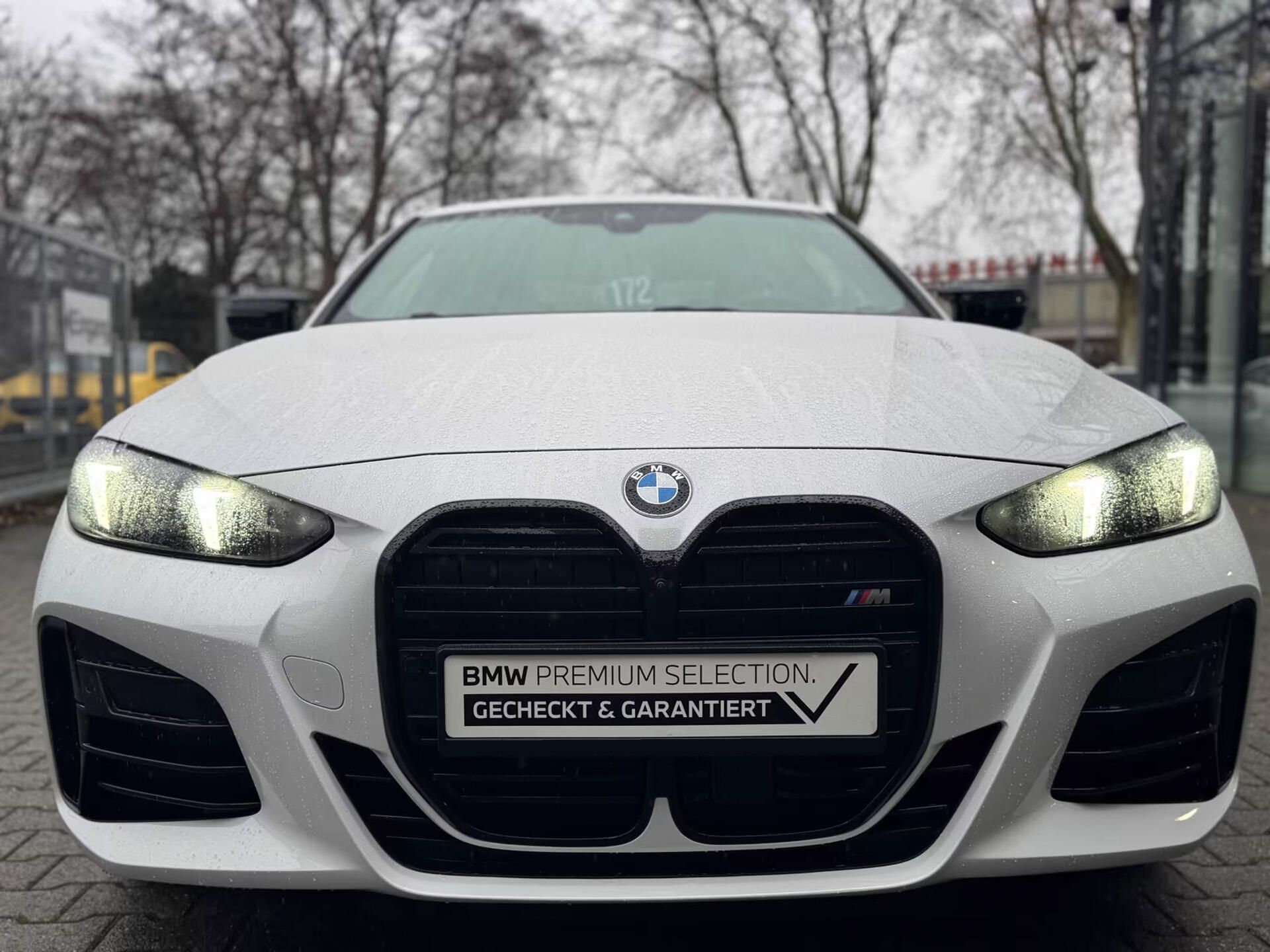 BMW Řada 4, M440i xD M-Sport Pro Šíbr 360 - fotka 2