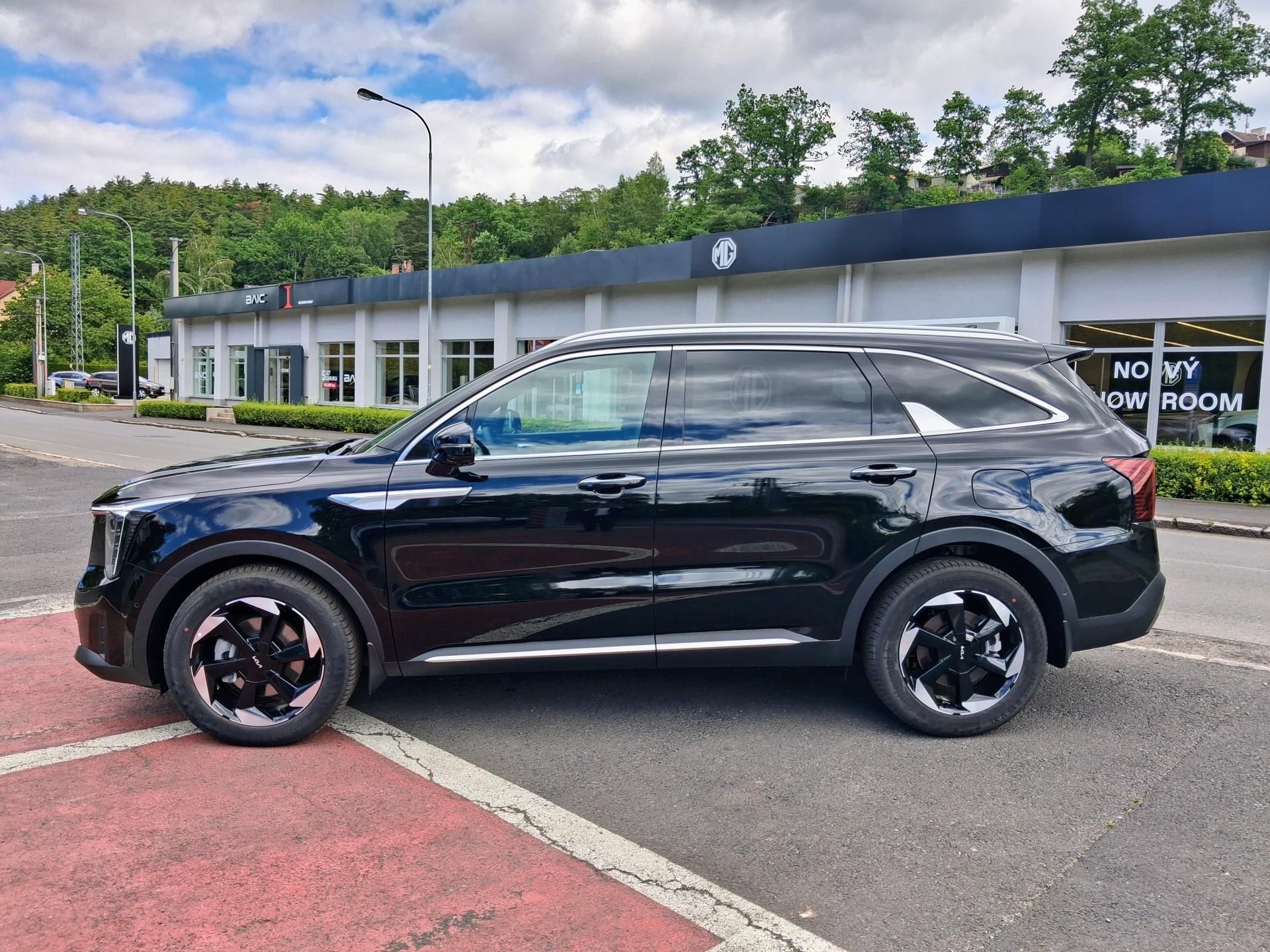 Kia Sorento, 5P TOP 1.6 T-GDI HEV 4×4 6AT N - fotka 4