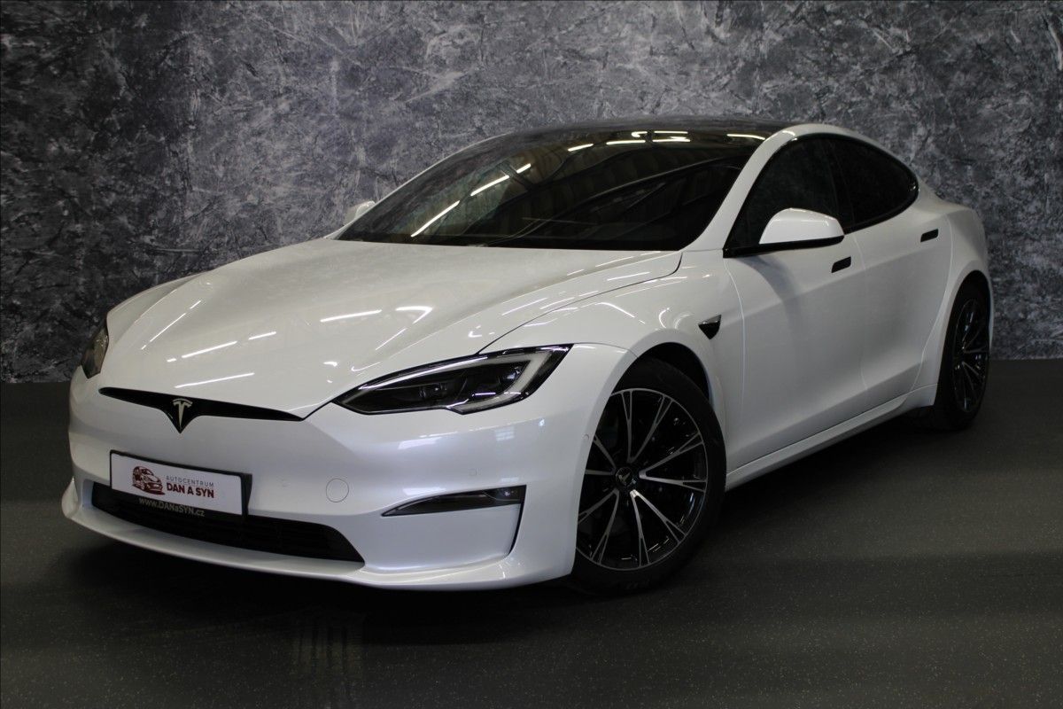 Tesla Model S, Long Range ZÁNOVNÍ!