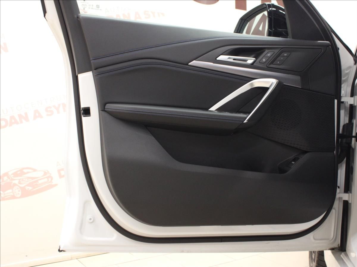 BMW X1, 2,0 23d 145 kW xDrive M Sport - fotka 6
