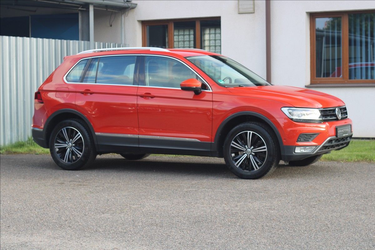 Volkswagen Tiguan, 2,0   DSG 4Motion OFFROAD ZÁRU - fotka 3