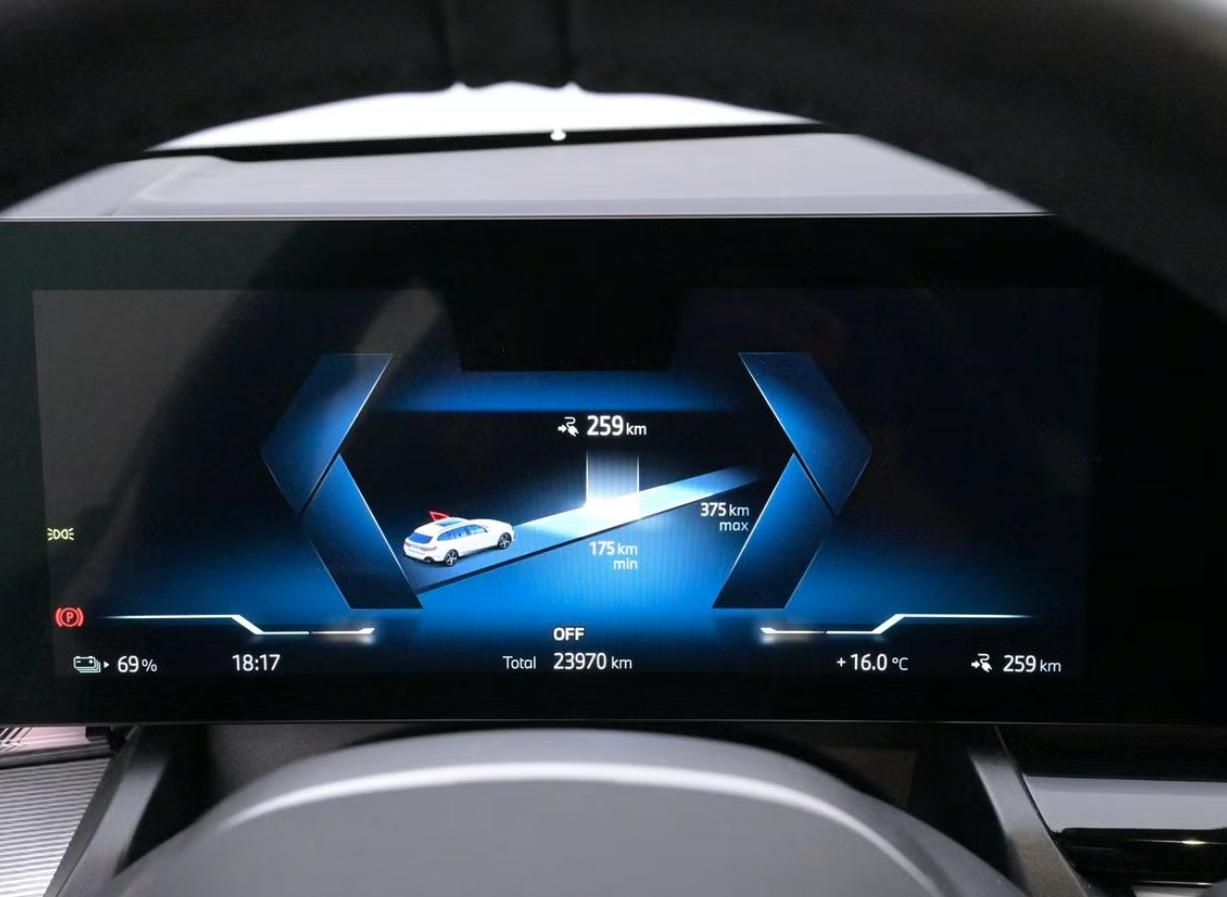 BMW i5, eDrive40 Touring SoH 97% Tažné - fotka 6