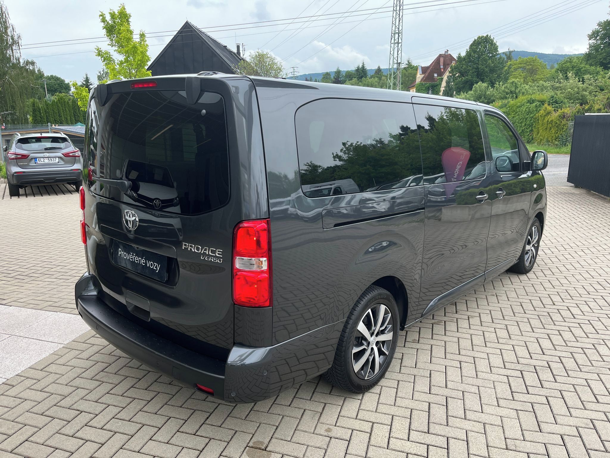 Toyota Proace Verso, 2.0 177k L2 Family Webasto 8AT - fotka 6