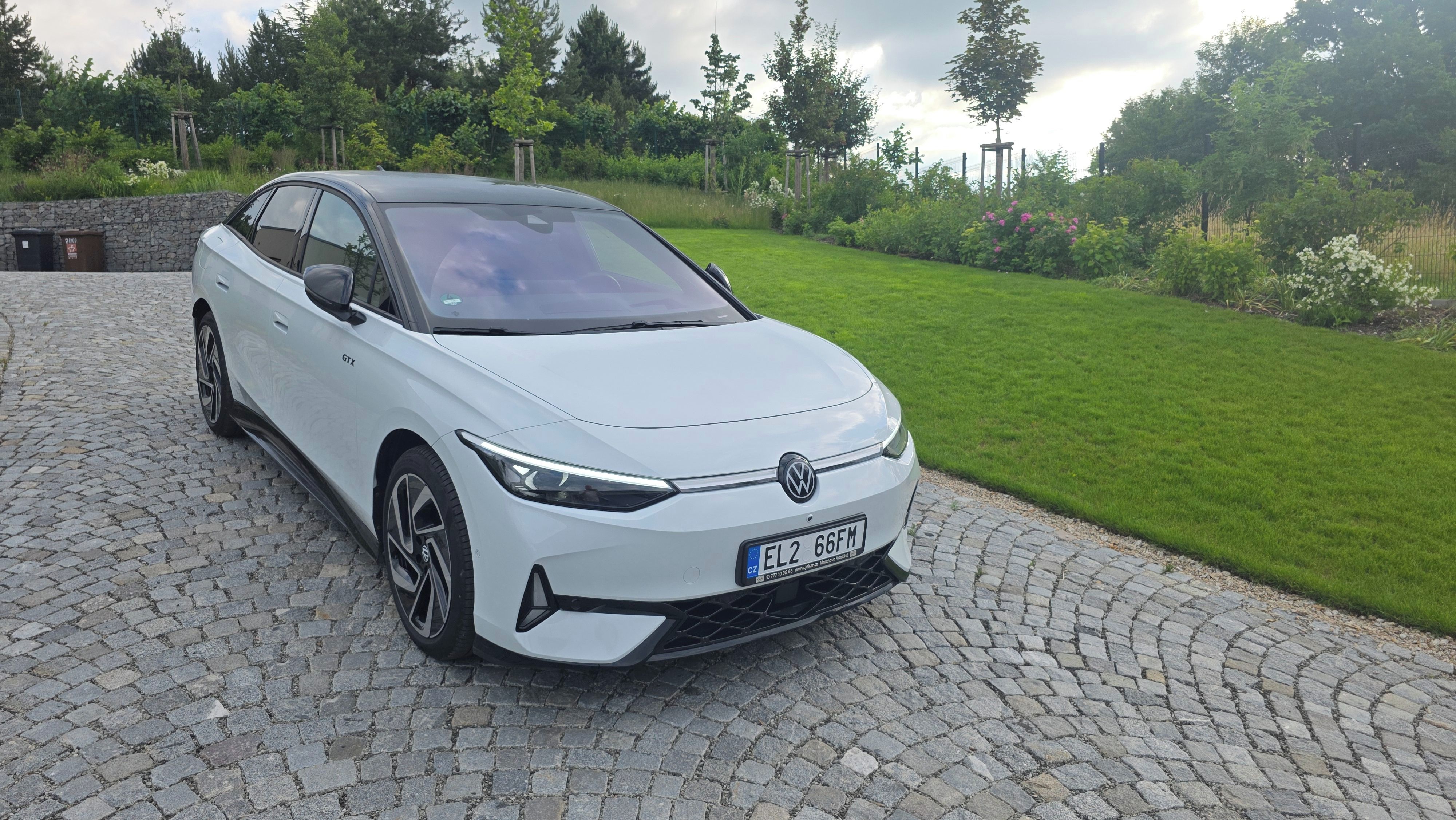 Volkswagen ID.7, GTX 4motion v max výbavě 250kW