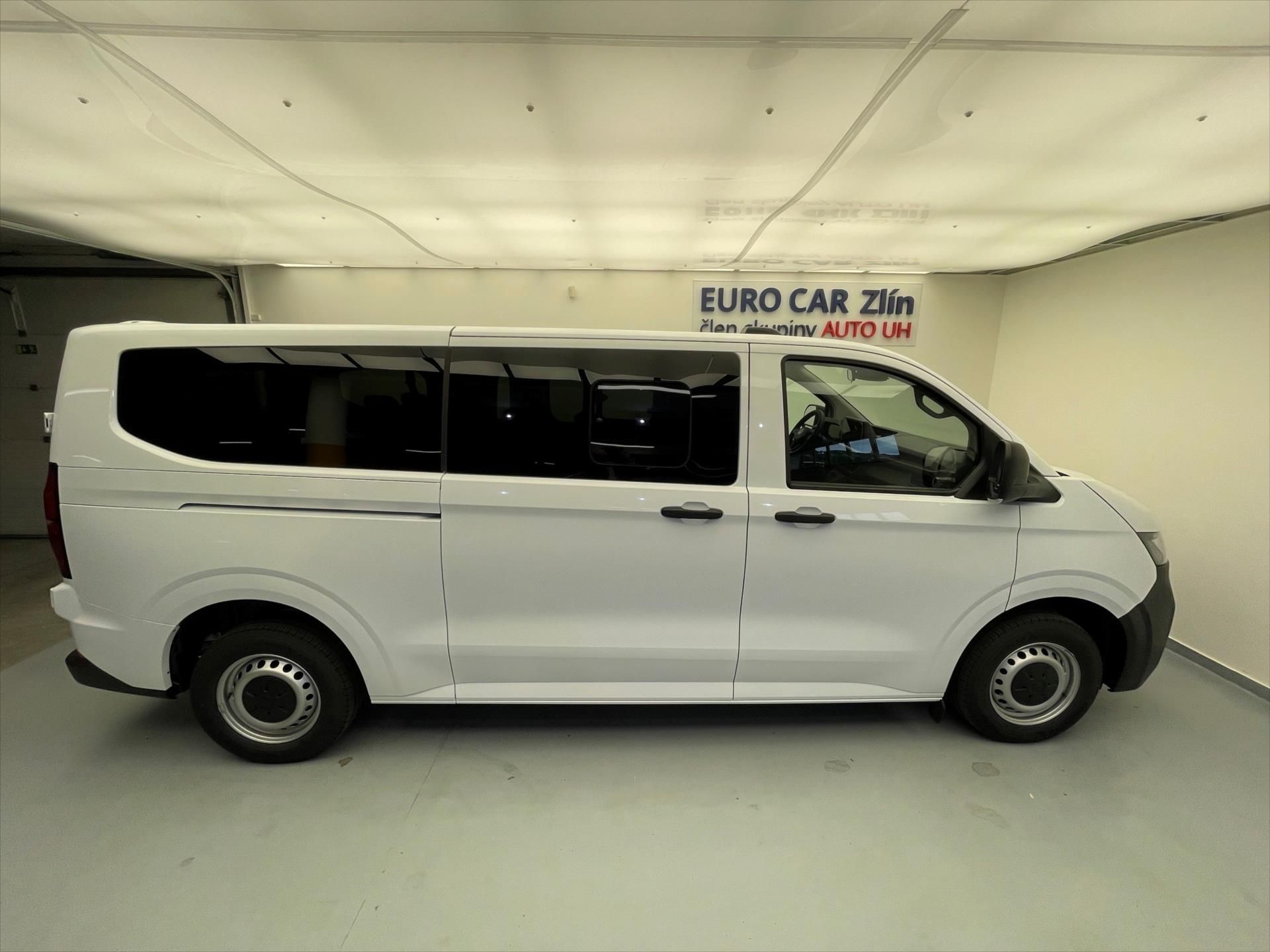 Volkswagen Transporter, Nový T7 Kombi TDI DR - fotka 4