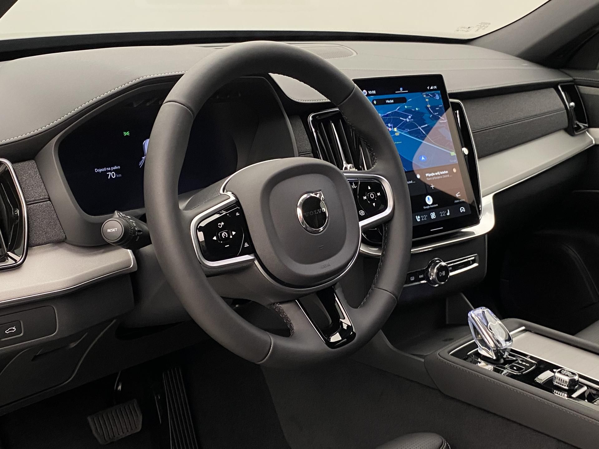 Volvo XC90, B5 AWD AUT BLACK EDITION PLUS - fotka 4