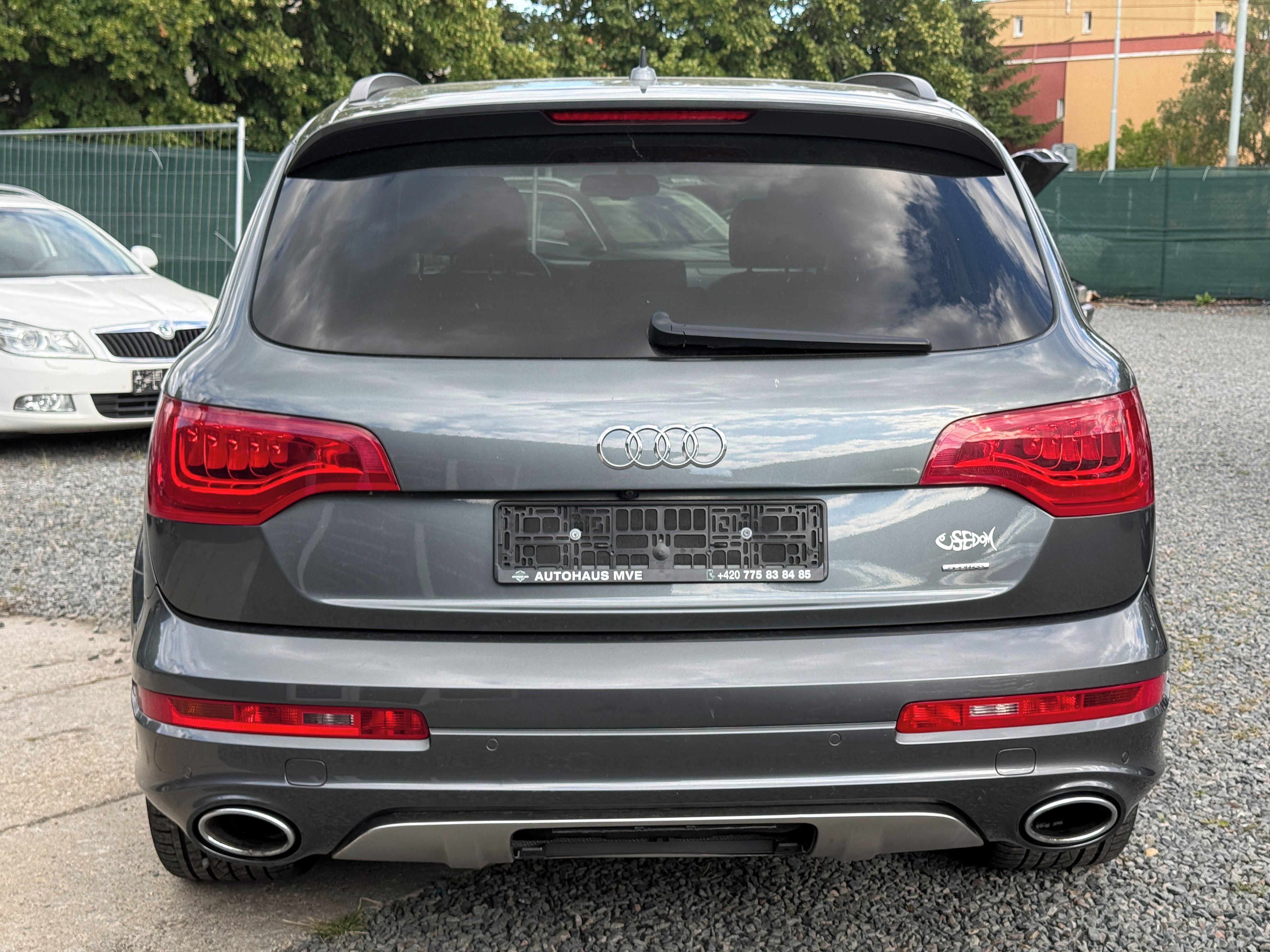Audi Q7, 4.2 tdi top stav a výbava - fotka 5