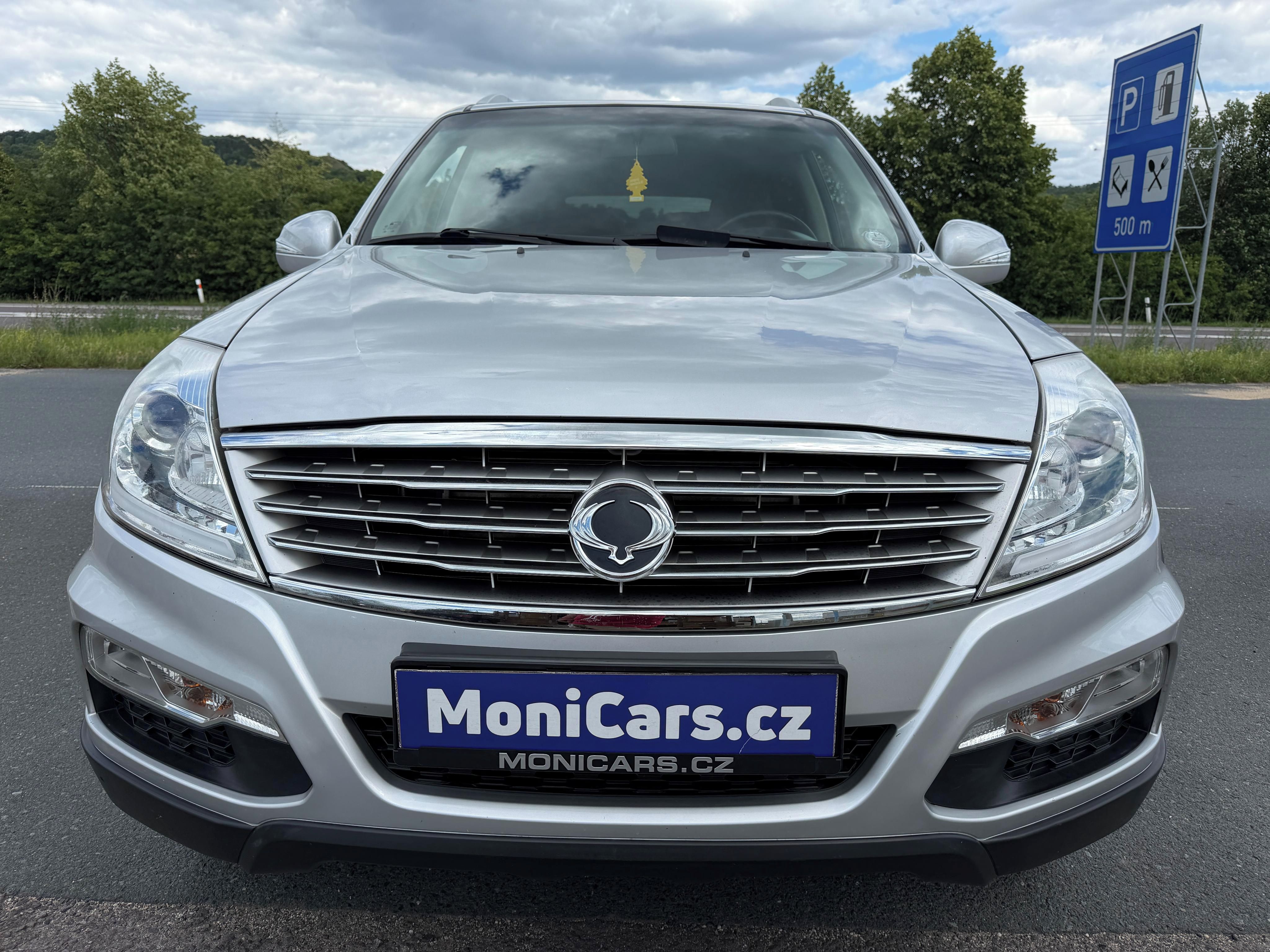 SsangYong Rexton, 2.0 XDi 114kW 7 MÍST, TAŽNÉ - fotka 2