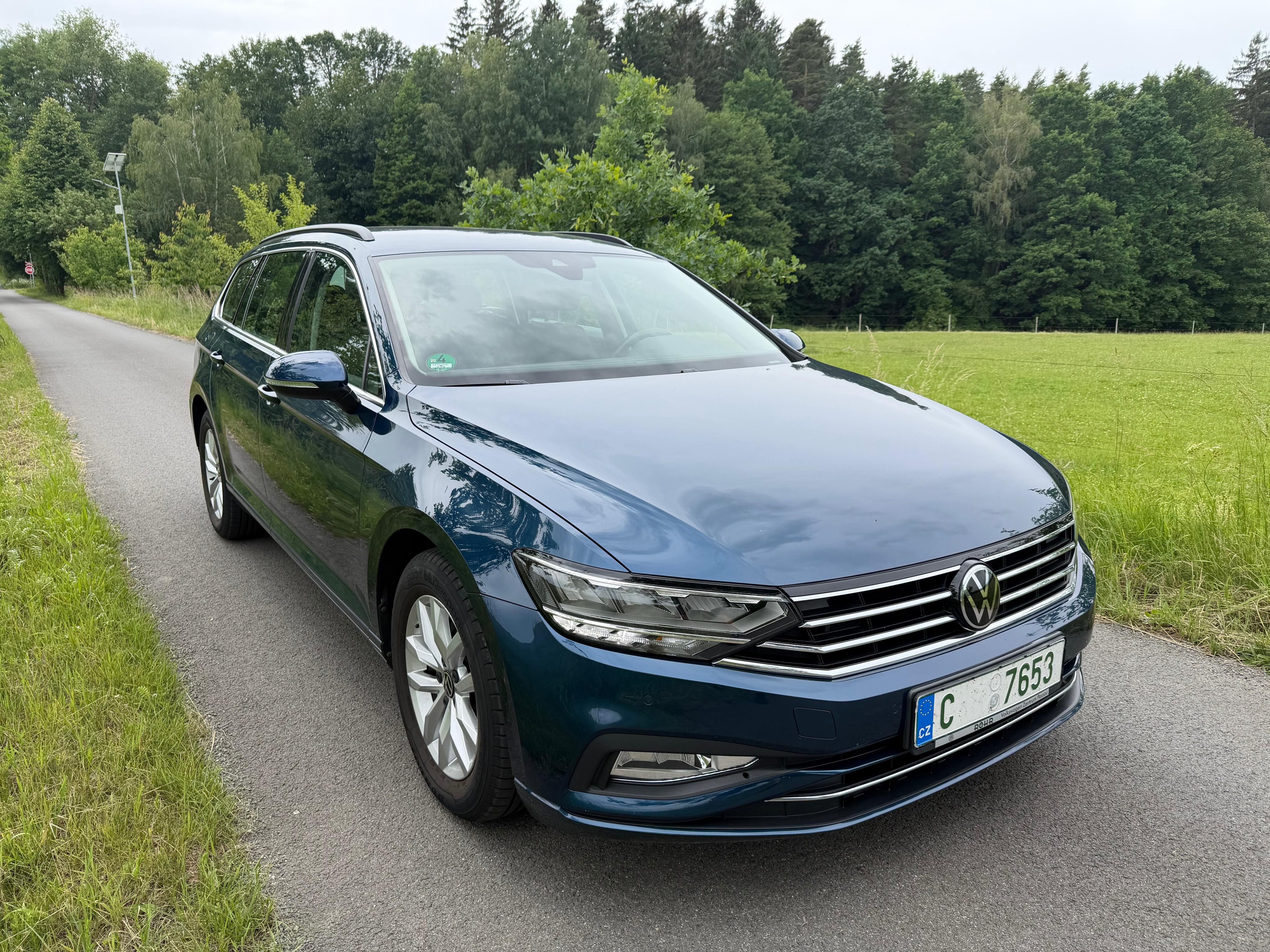 Volkswagen Passat, Business 2,0TDi 110kW DSG - fotka 2