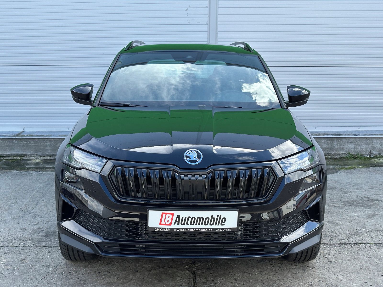 Škoda Karoq, 1.5TSi DSG Sportline DCC TAŽNÉ - fotka 2