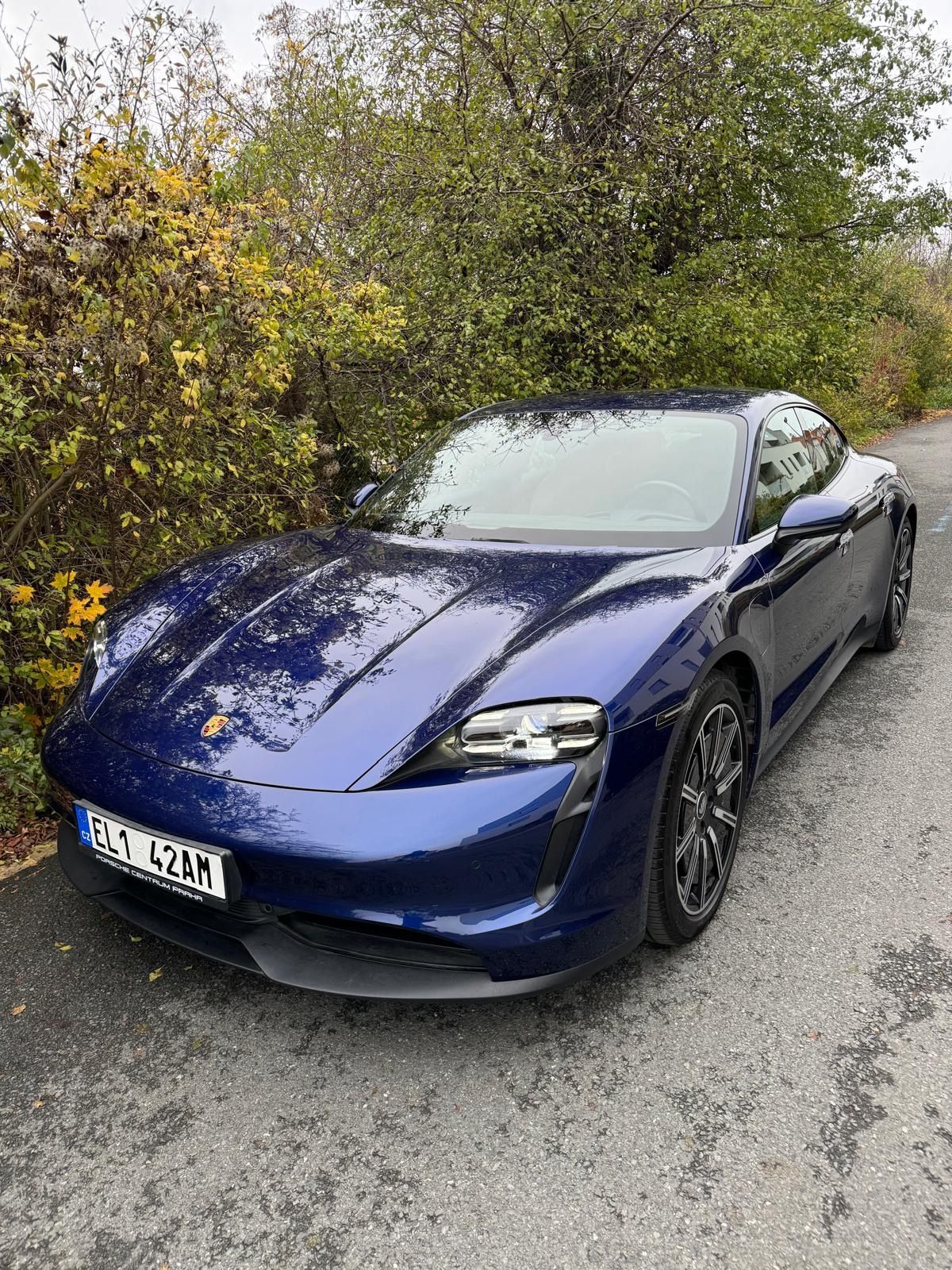 Porsche Taycan, Posrche Taycan,