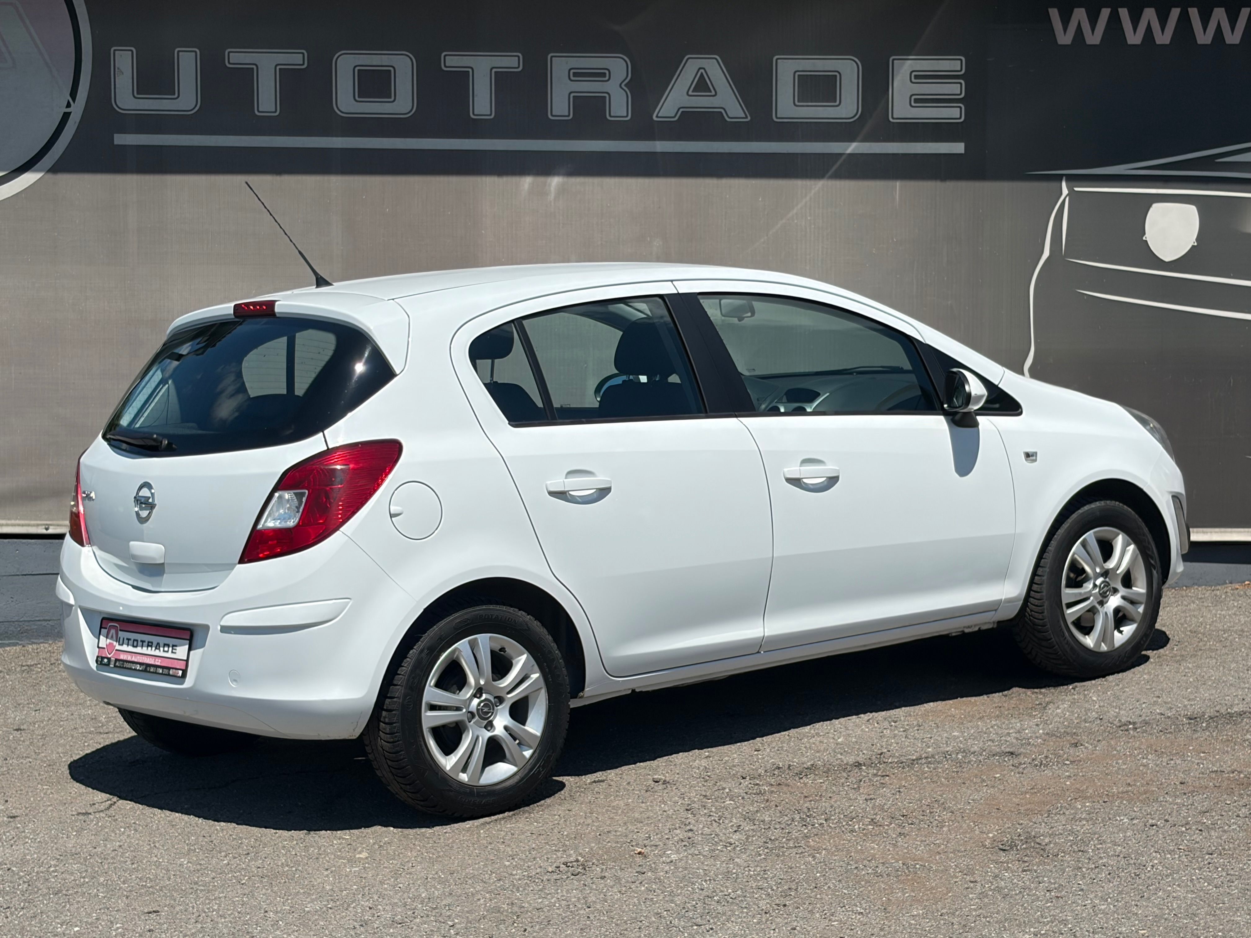 Opel Corsa, 1.2i 63kW, ČR, KLIMA, 80tis.KM - fotka 4