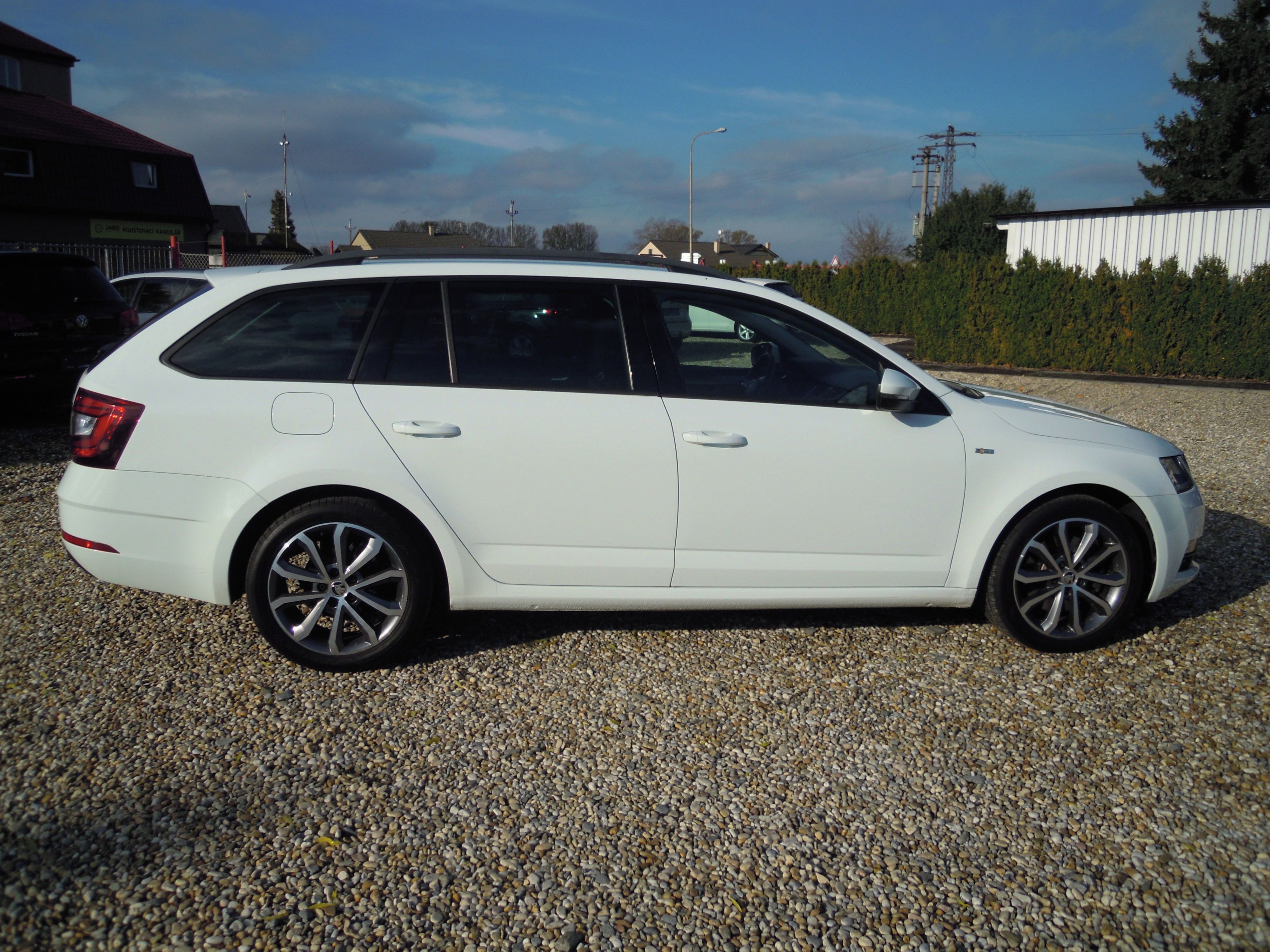Škoda Octavia, 2.0TDi SERVIS-DSG-VIRTUAL - fotka 6