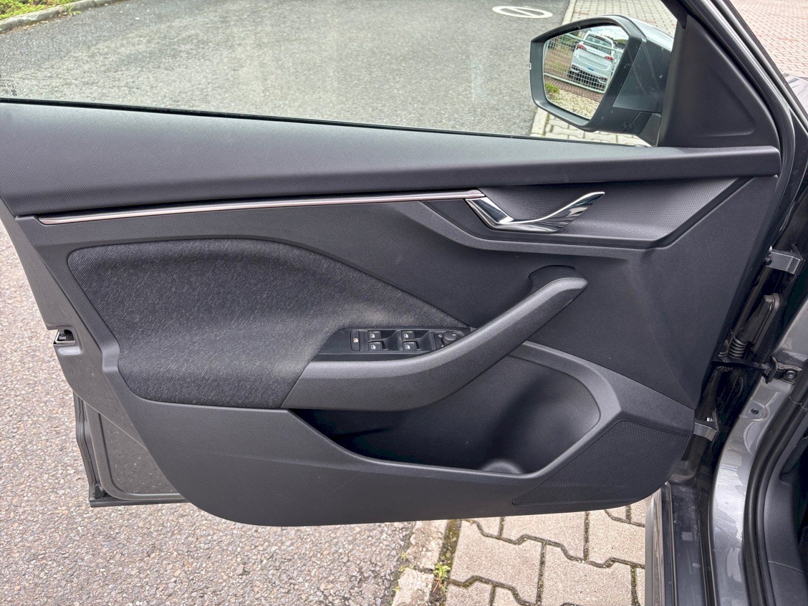 Škoda Kamiq, Top Selection 1.0 TSI DSG - fotka 6