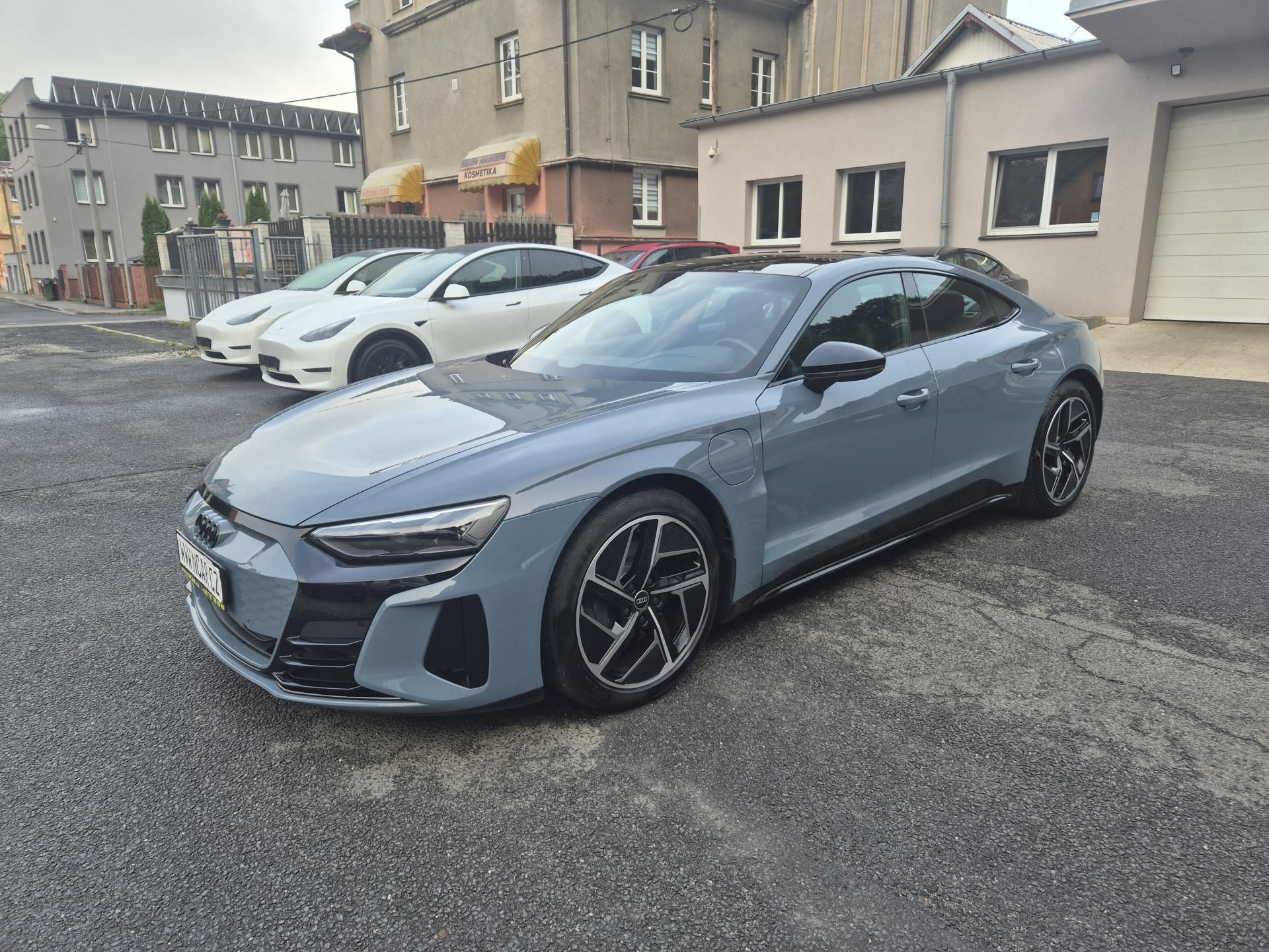 Audi e-tron GT, QUATTRO 350kw 20ALU - fotka 2