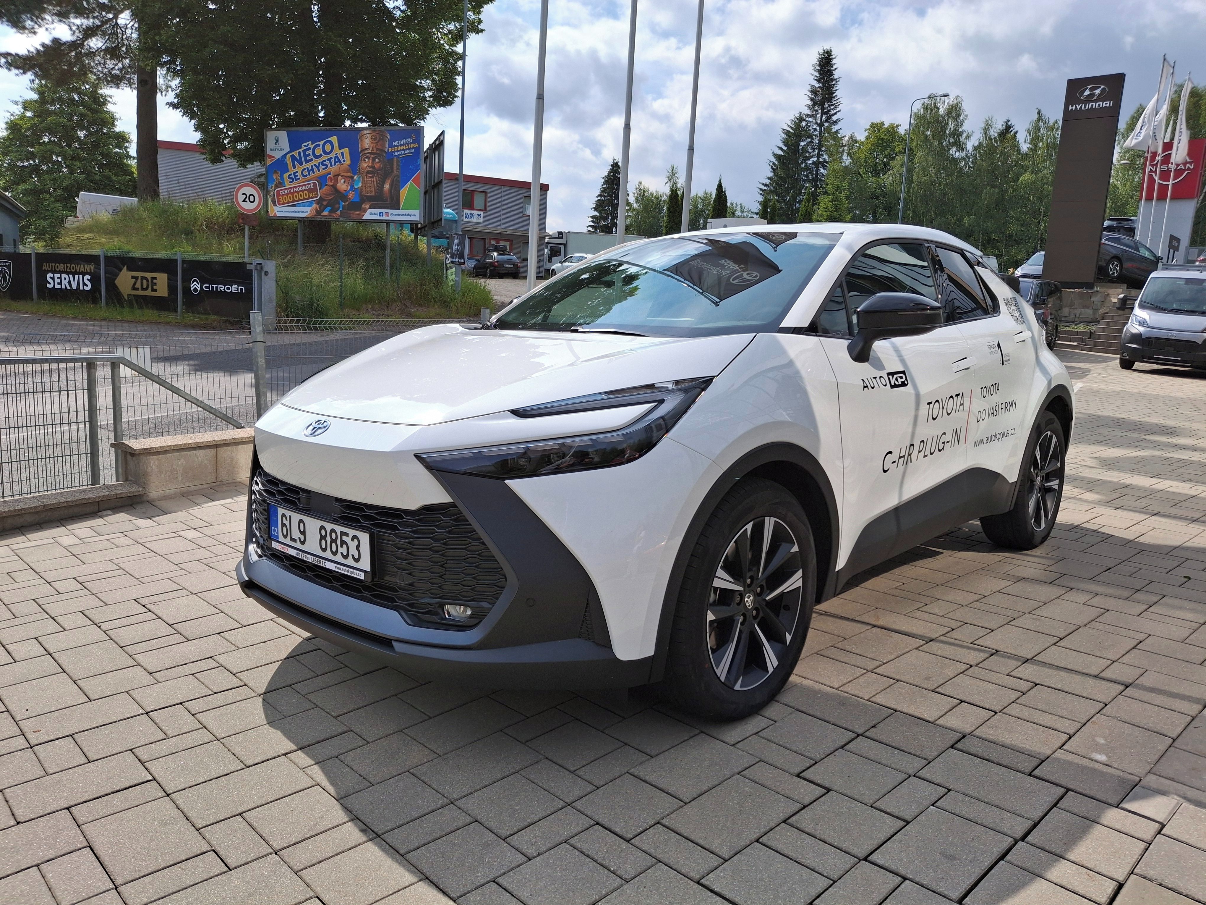 Toyota C-HR, 2.0 PHEV STYLE - fotka 2