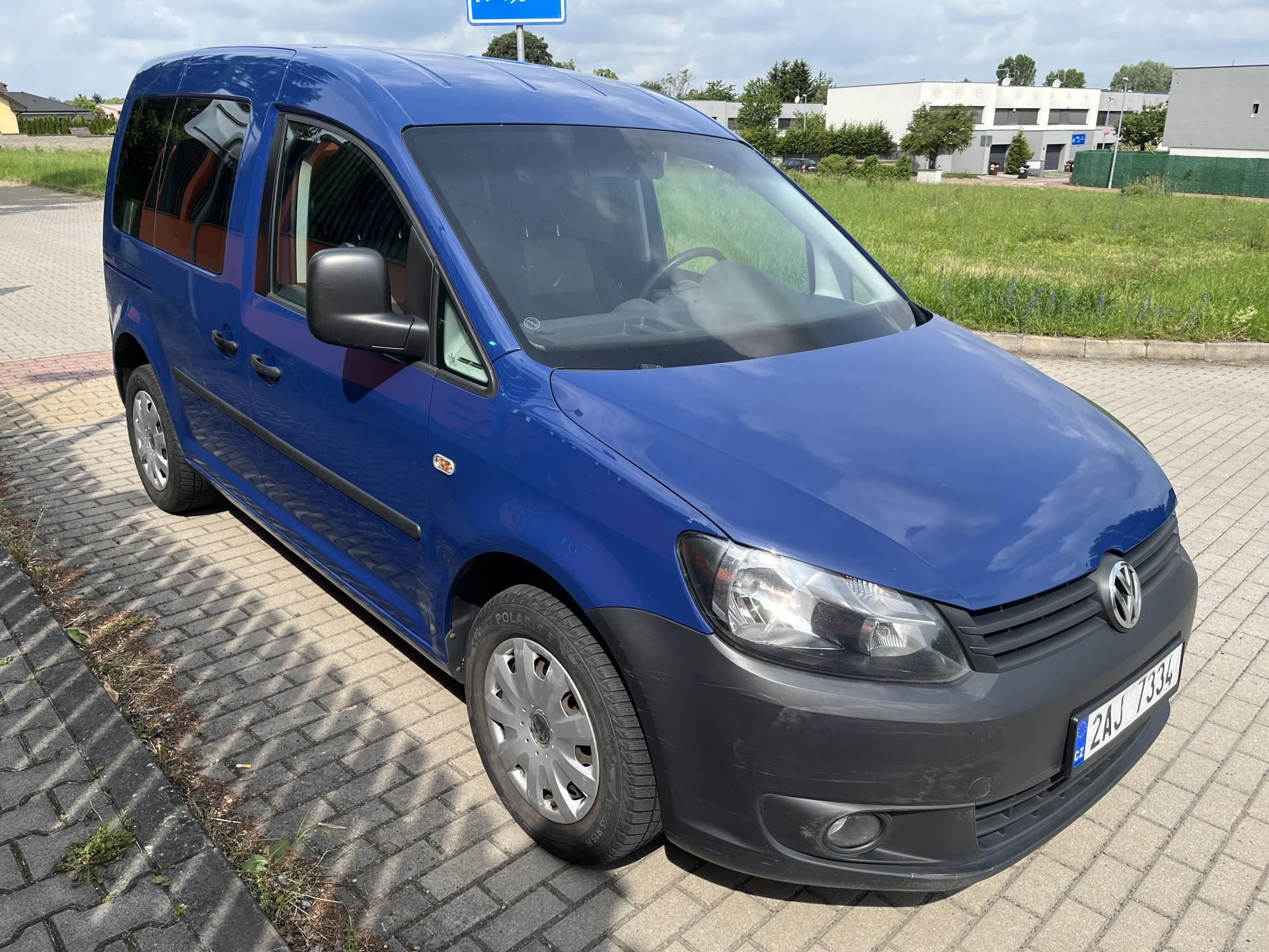 Volkswagen Caddy, 1.6 TDi ČR 5 Míst - fotka 4