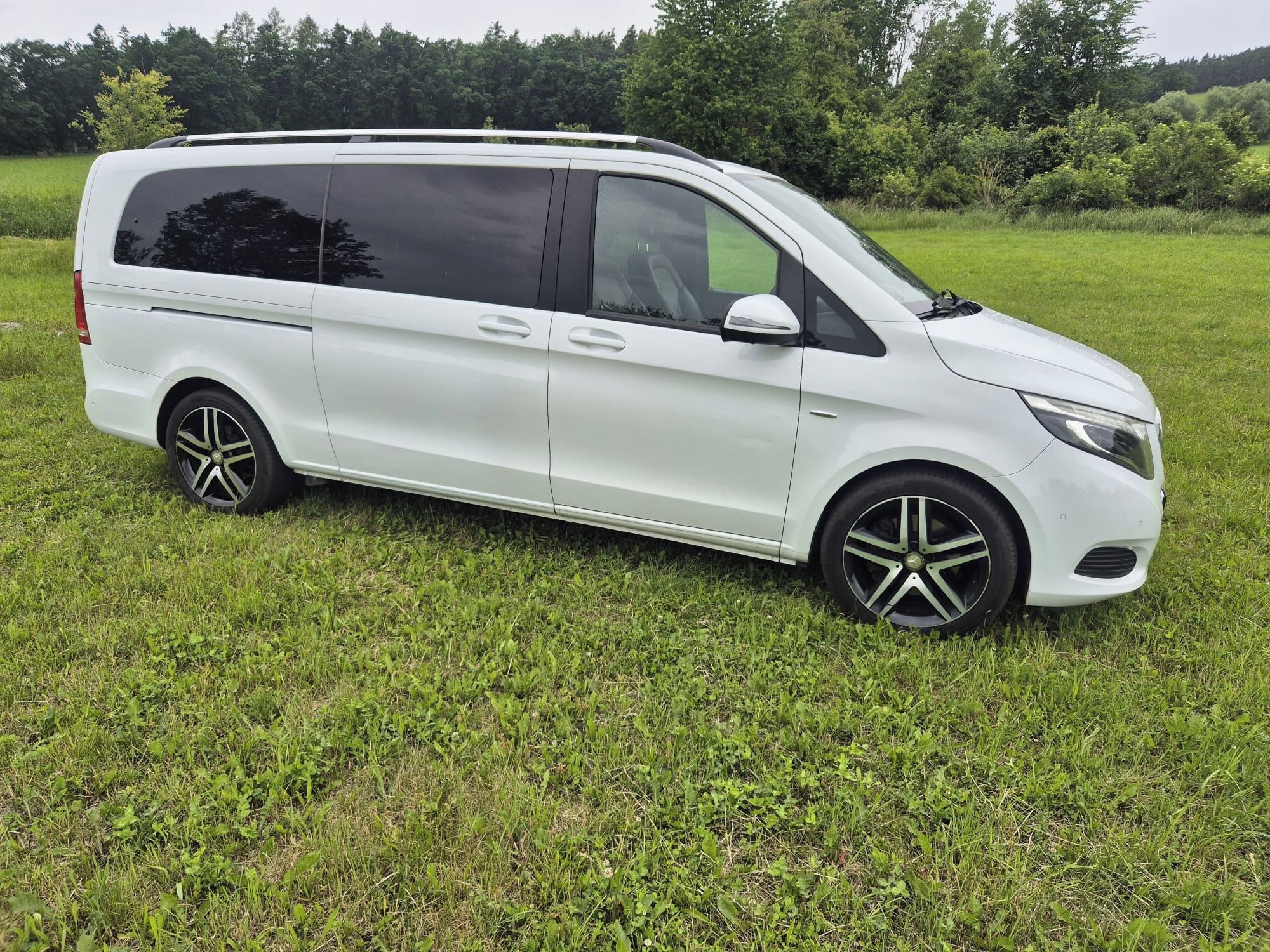 Mercedes-Benz Třídy V, V 250d Avantgarde XL 4Matic - fotka 6