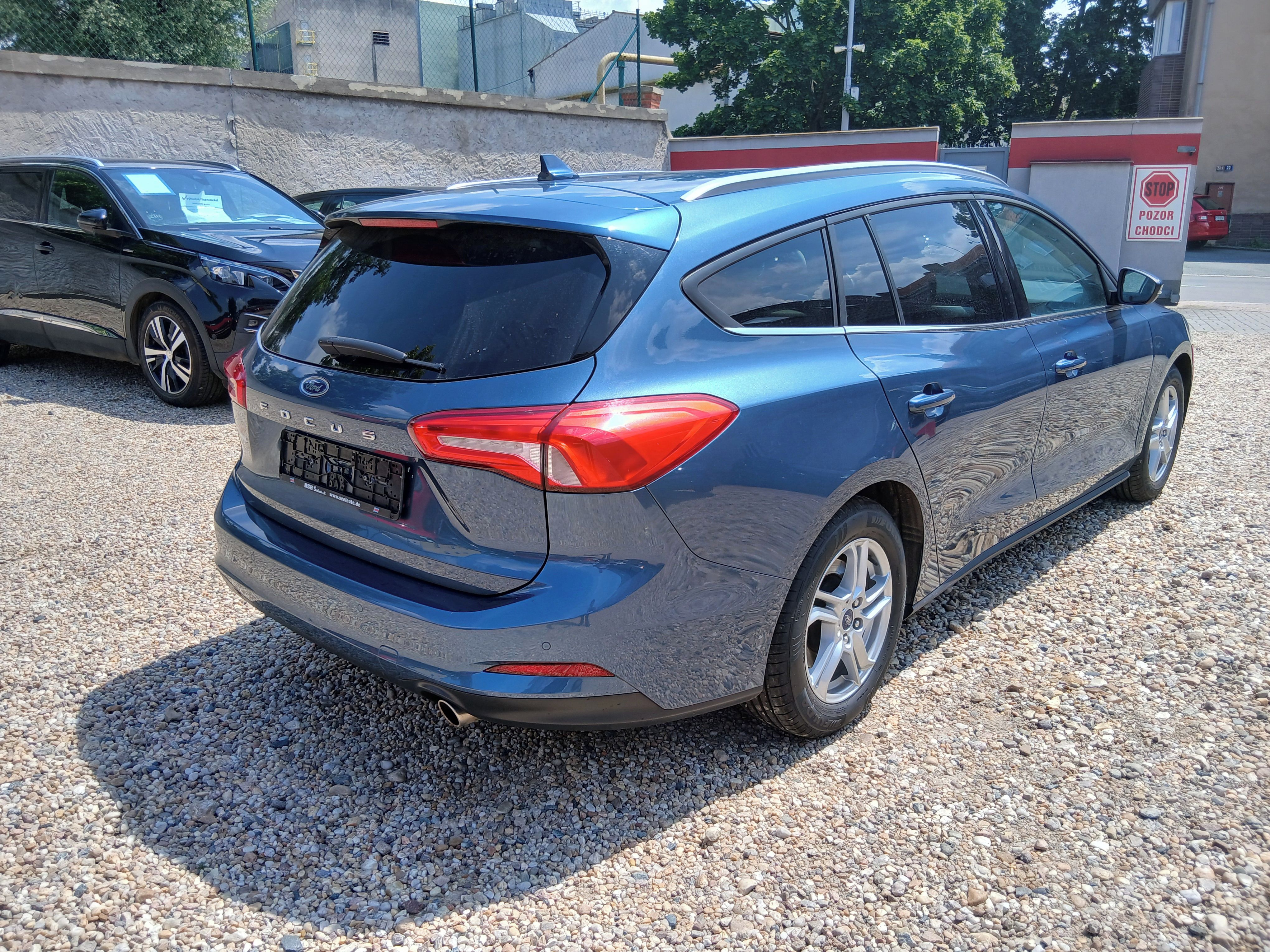 Ford Focus, 1.5TDCi 88KW Kombi S.Kniha +Zi - fotka 5